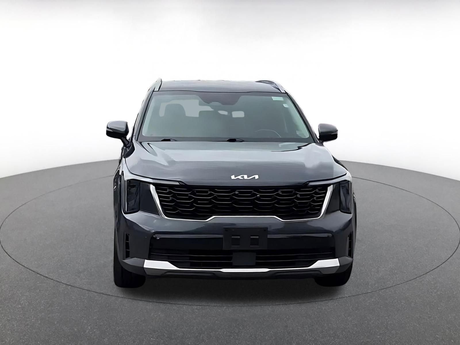 Thumbnail: 2024 Kia Sorento - 4