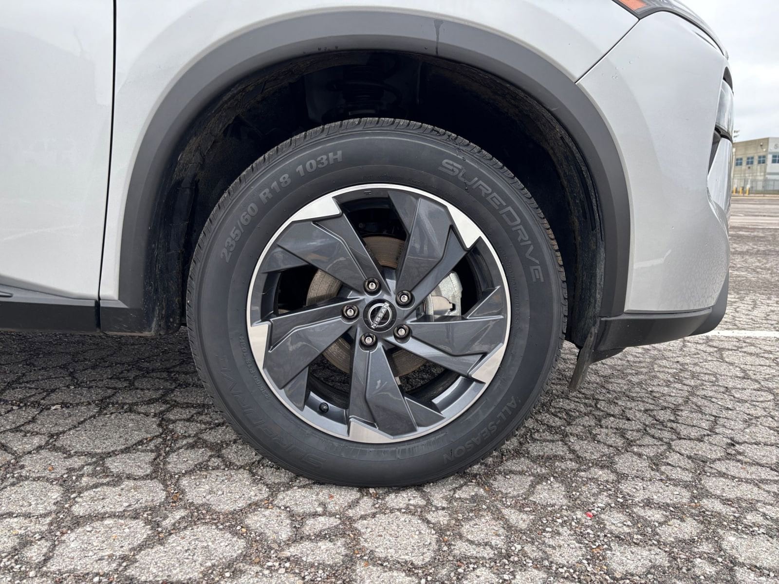 Thumbnail: 2025 Nissan Rogue - 32