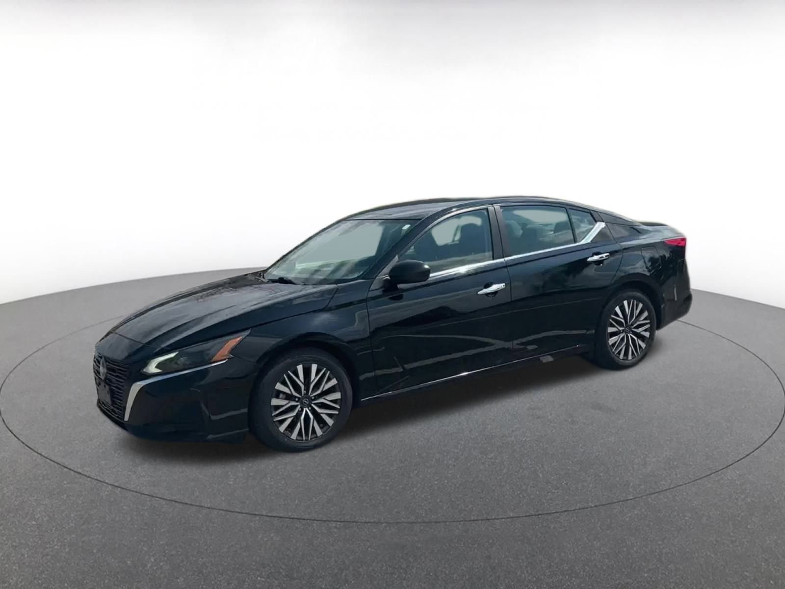 Thumbnail: 2024 Nissan Altima - 7