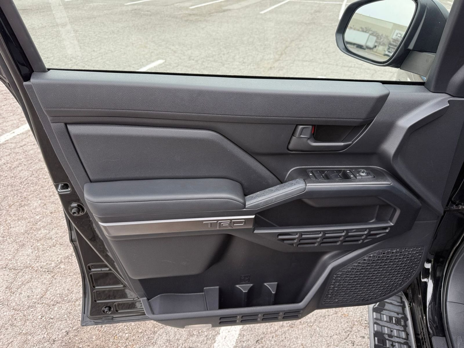 Thumbnail: 2025 Toyota 4Runner - 20