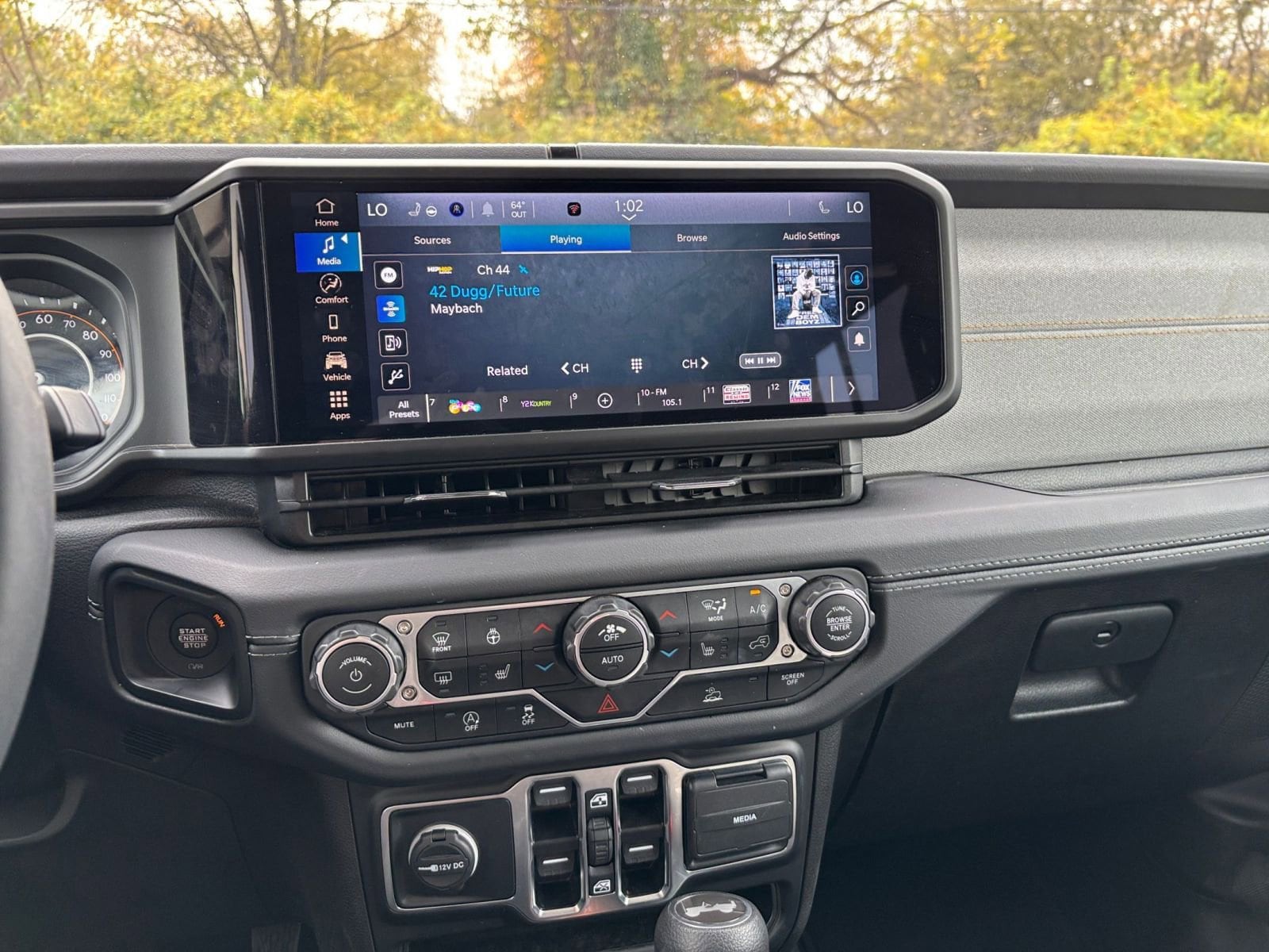 Thumbnail: 2025 Jeep Wrangler - 18