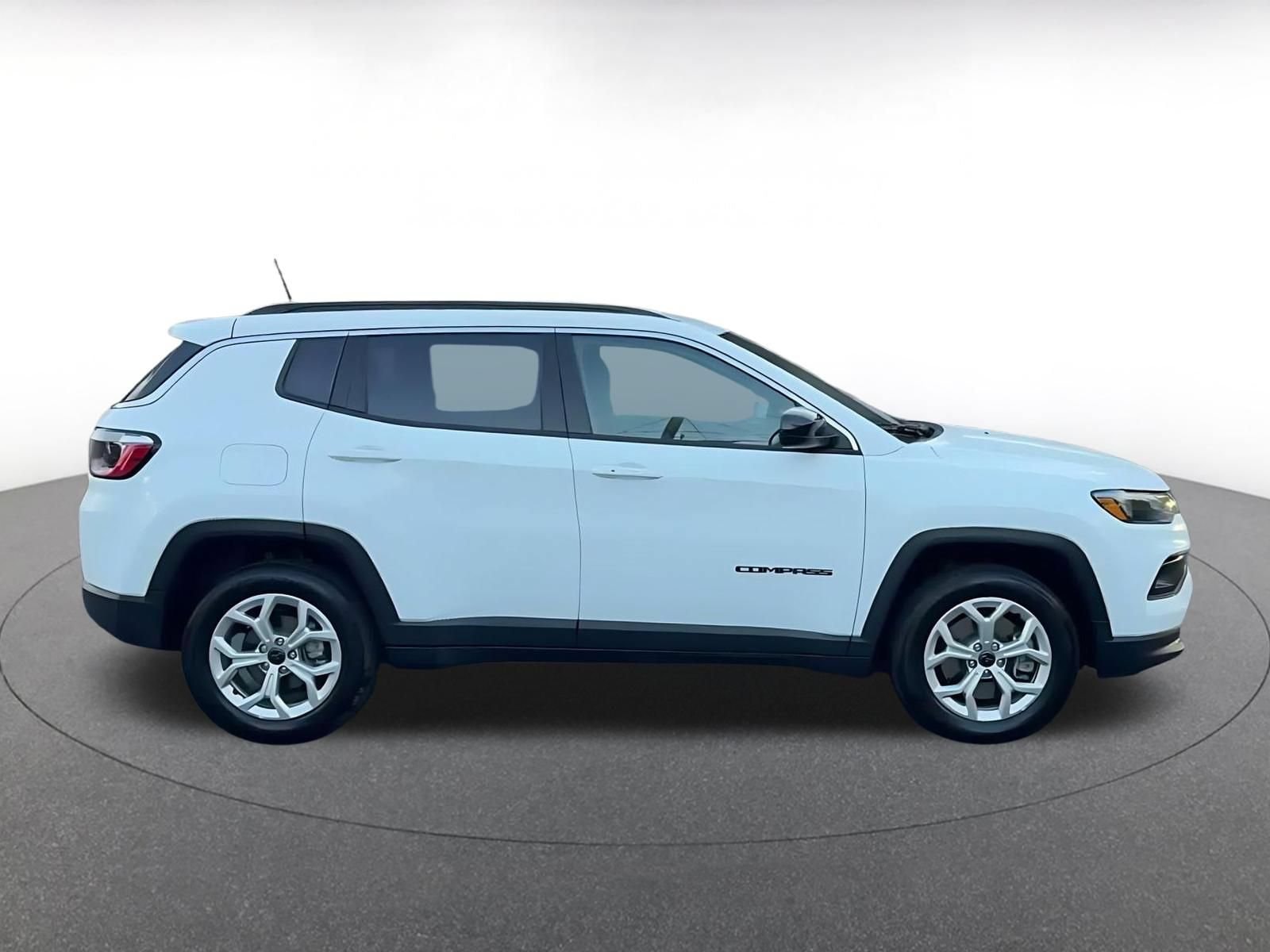 Thumbnail: 2025 Jeep Compass - 15