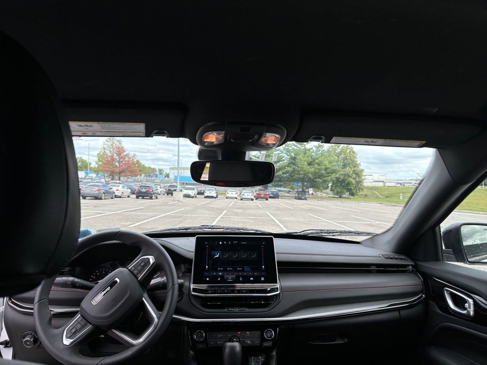 Thumbnail: 2025 Jeep Compass - 32