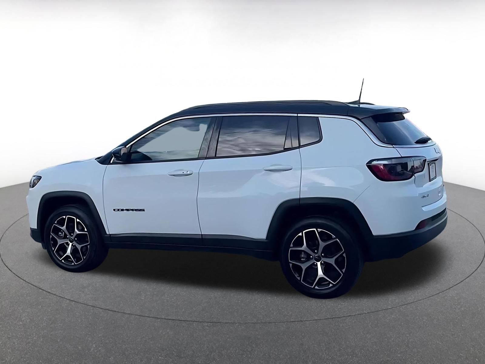 Thumbnail: 2025 Jeep Compass - 10