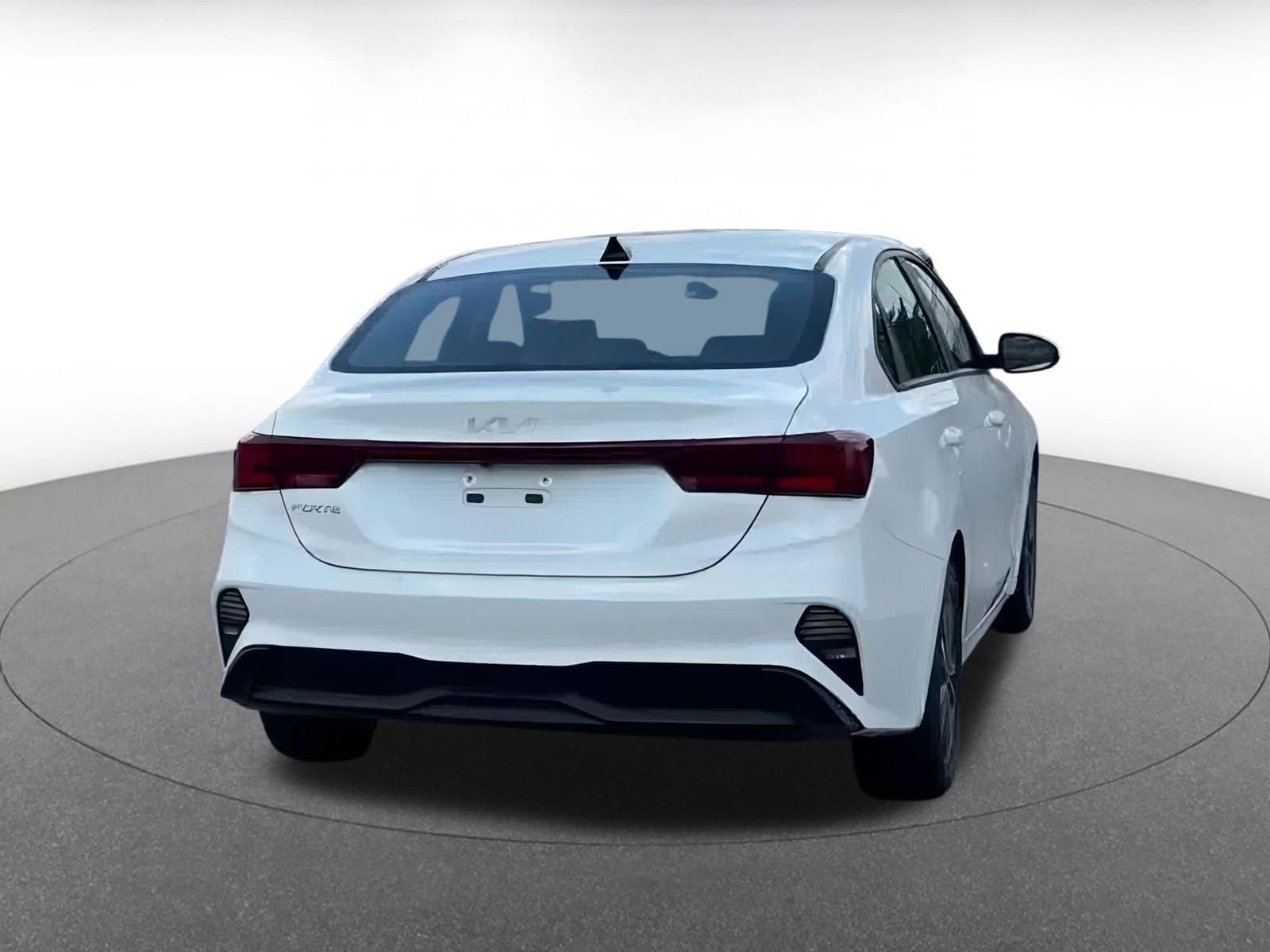 Thumbnail: 2023 Kia Forte - 12