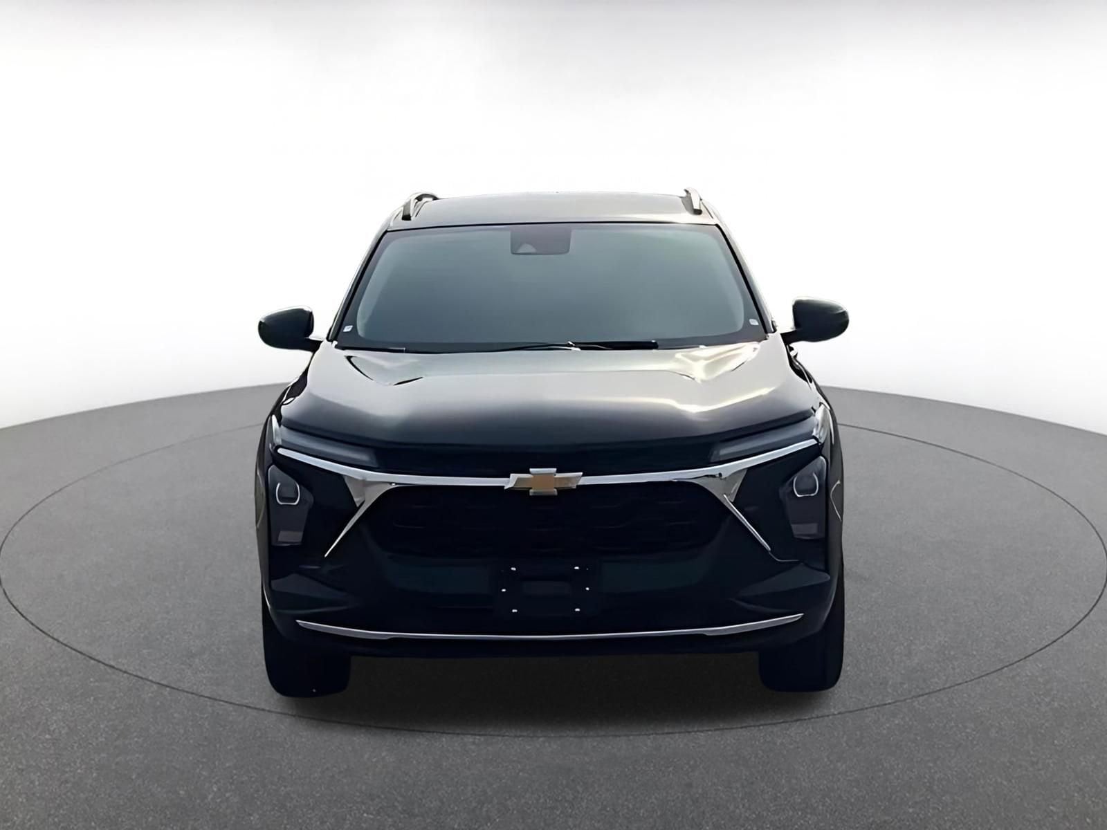 Thumbnail: 2025 Chevrolet Trax - 4