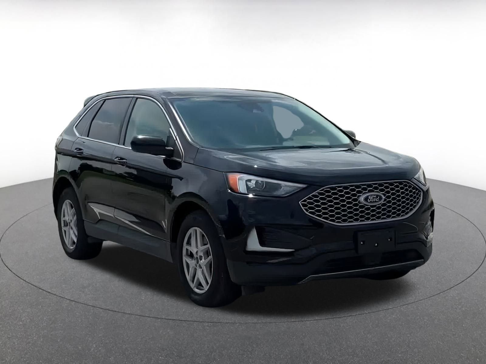 Thumbnail: 2024 Ford Edge - 3