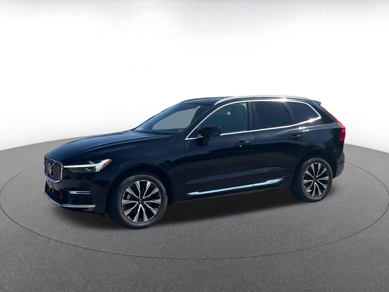 Thumbnail: 2023 Volvo XC60 - 8