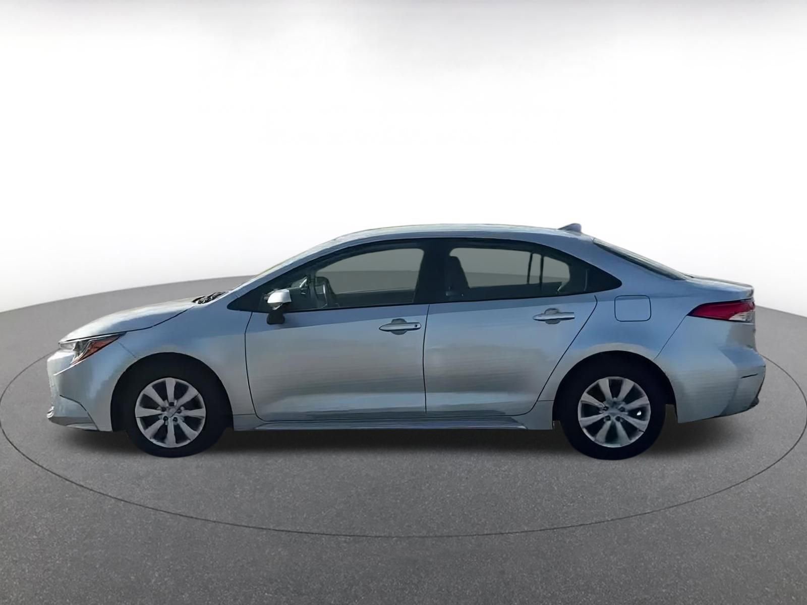 Thumbnail: 2023 Toyota Corolla - 8