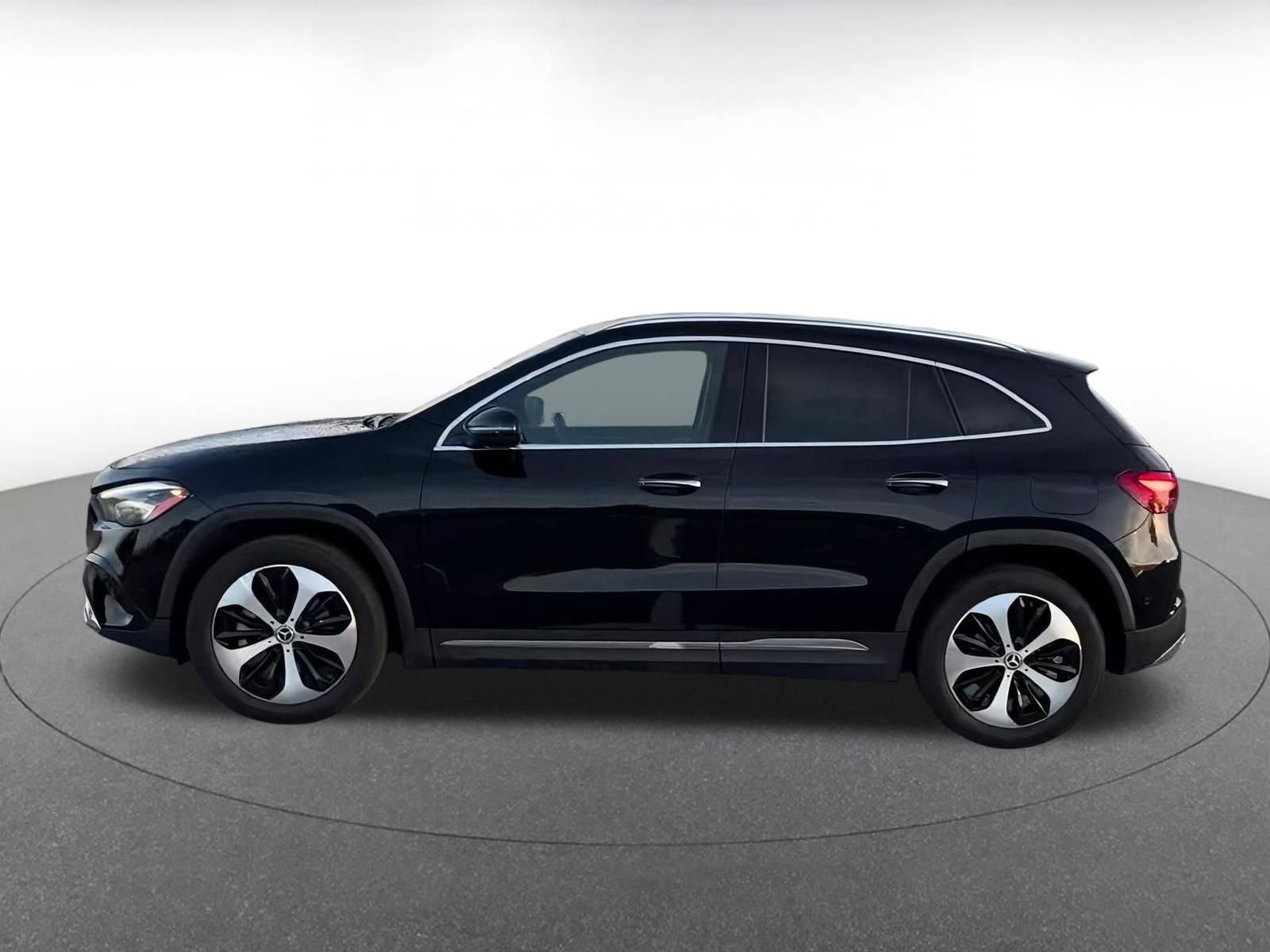 Thumbnail: 2025 Mercedes-Benz GLA - 9