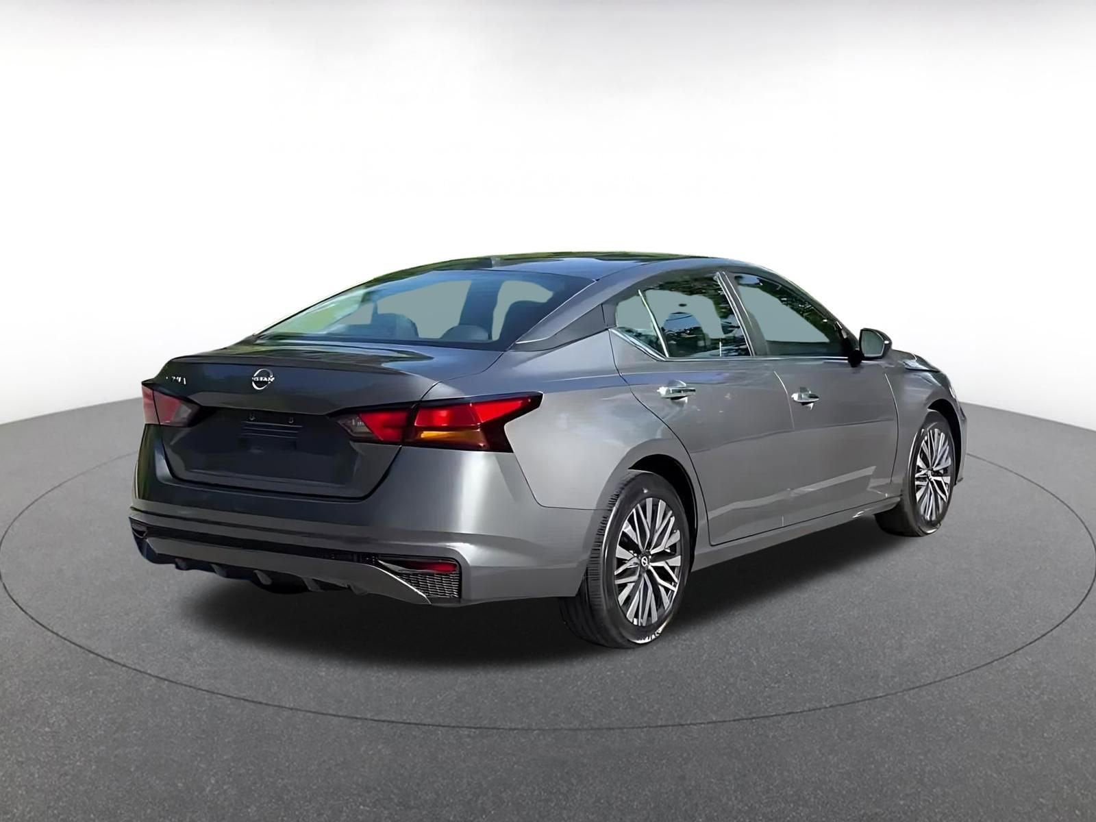 Thumbnail: 2025 Nissan Altima - 14