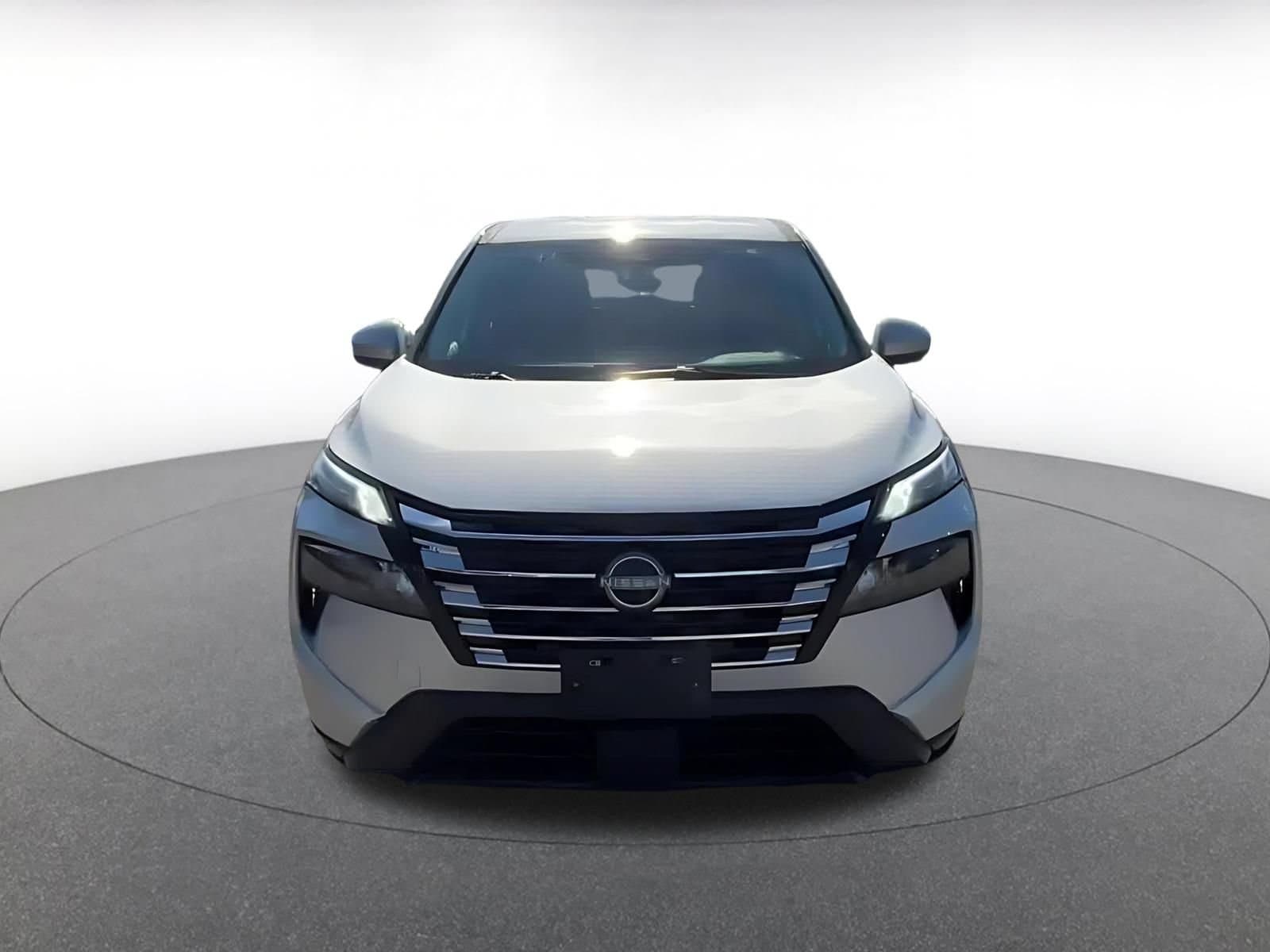 Thumbnail: 2025 Nissan Rogue - 4
