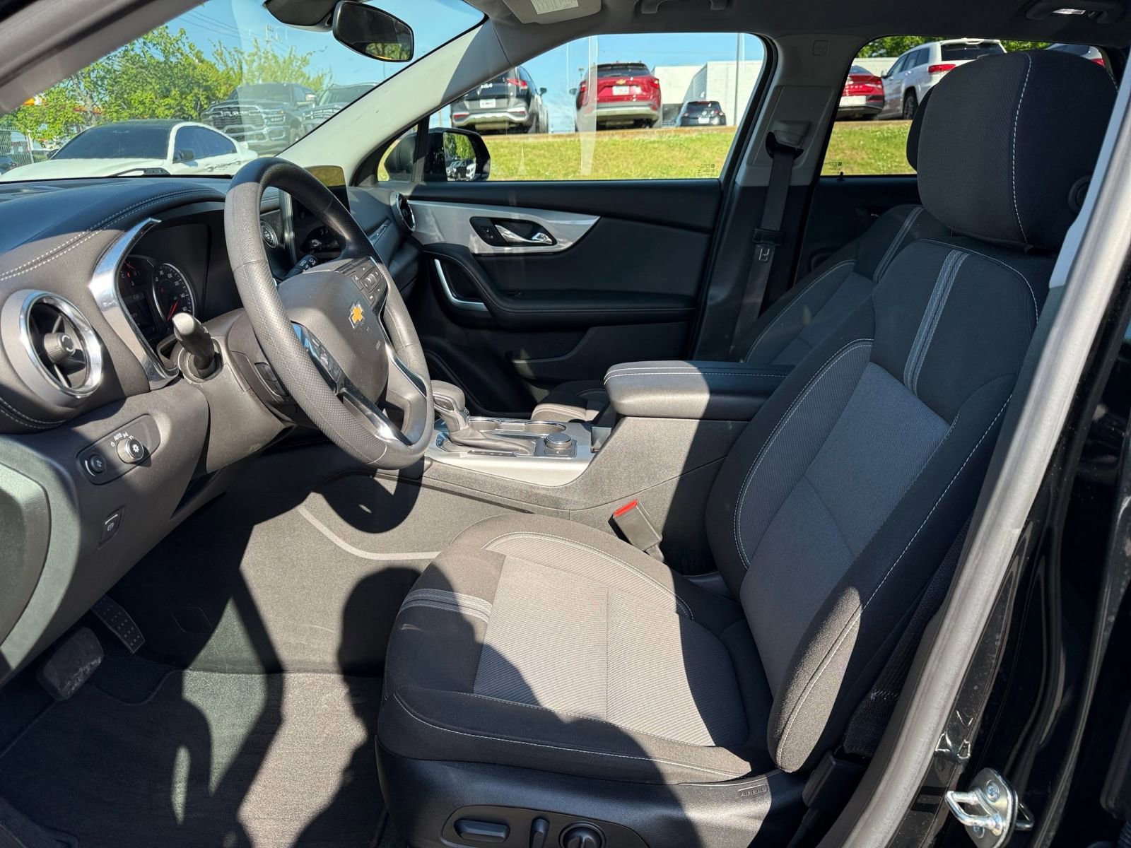 Thumbnail: 2025 Chevrolet Blazer - 28