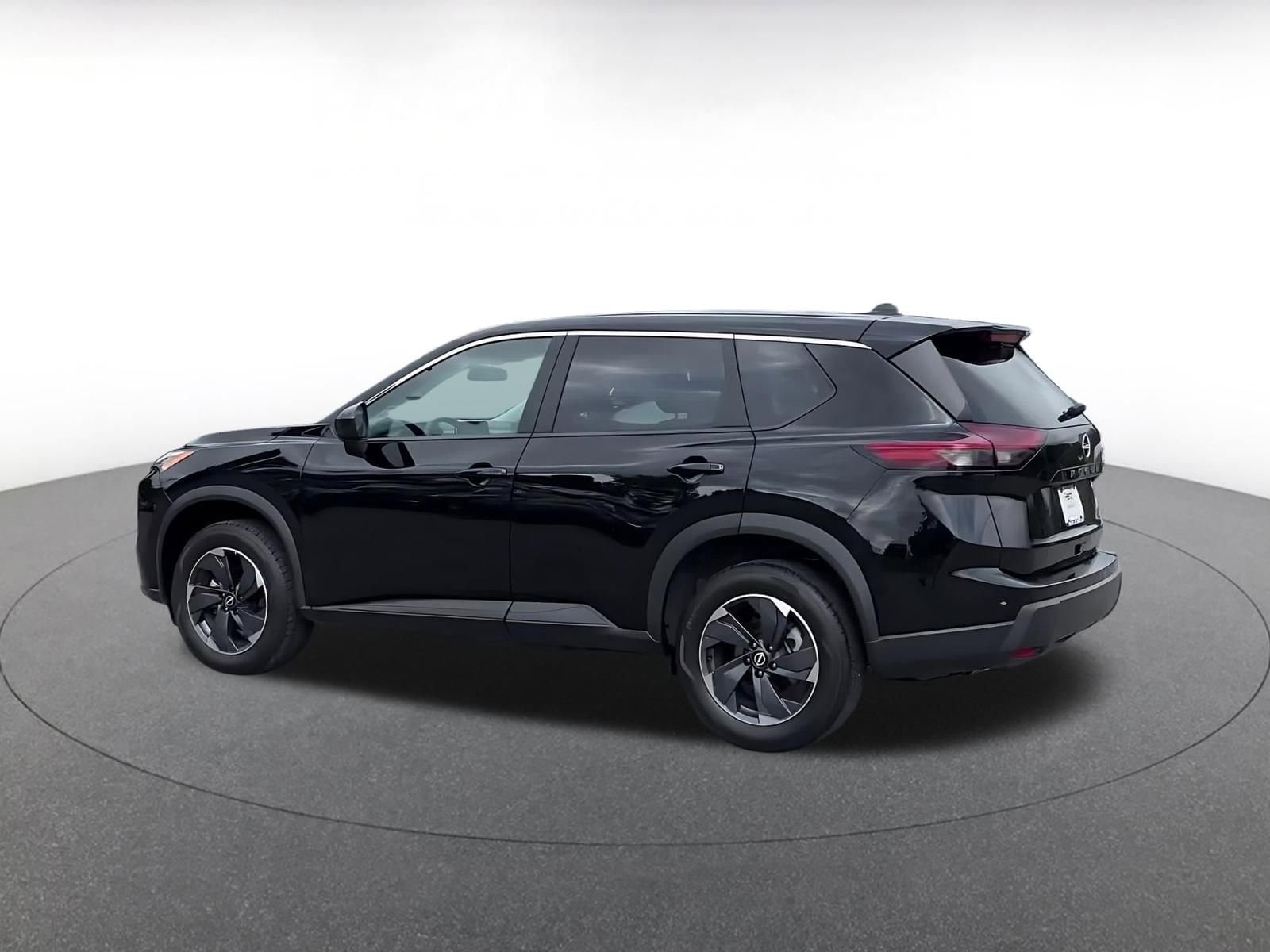 Thumbnail: 2025 Nissan Rogue - 10