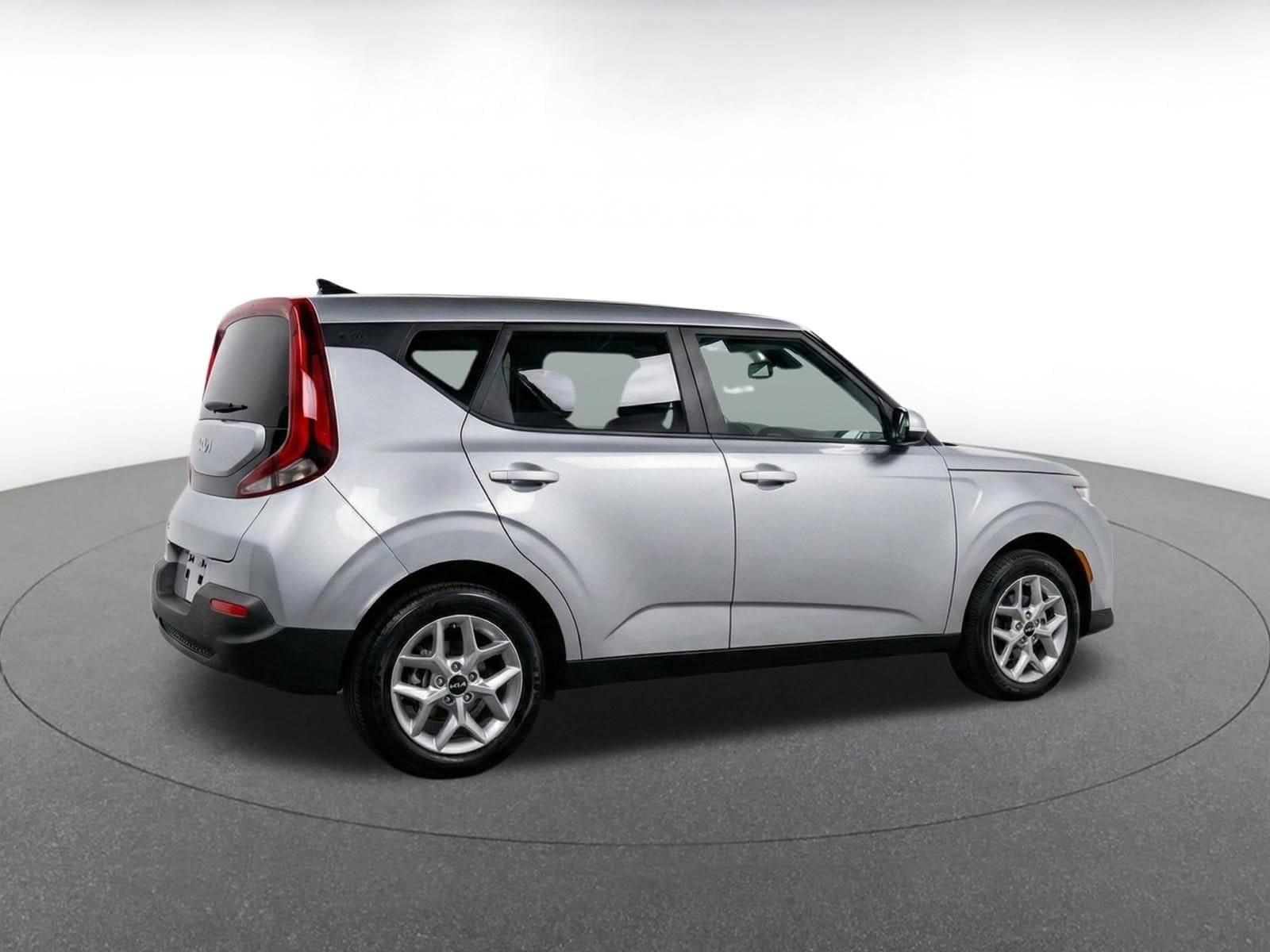 Thumbnail: 2025 Kia Soul - 9