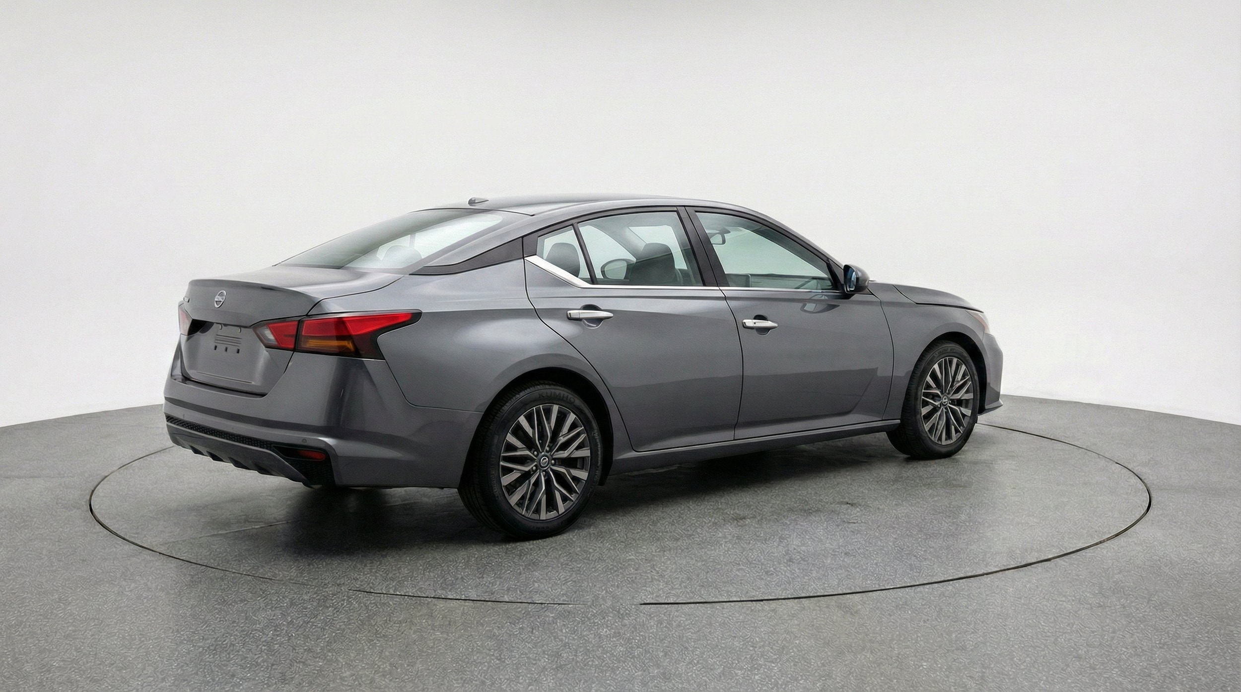 Thumbnail: 2025 Nissan Altima - 9