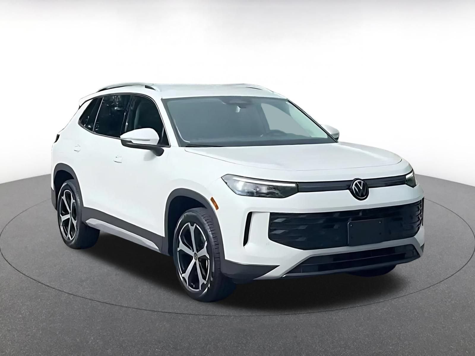 Thumbnail: 2026 Volkswagen Tiguan - 3