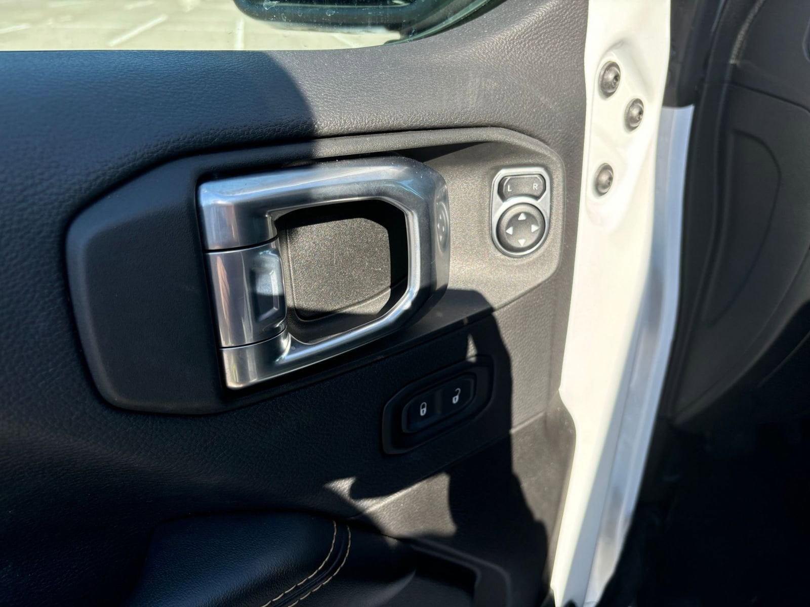 Thumbnail: 2025 Jeep Wrangler - 20