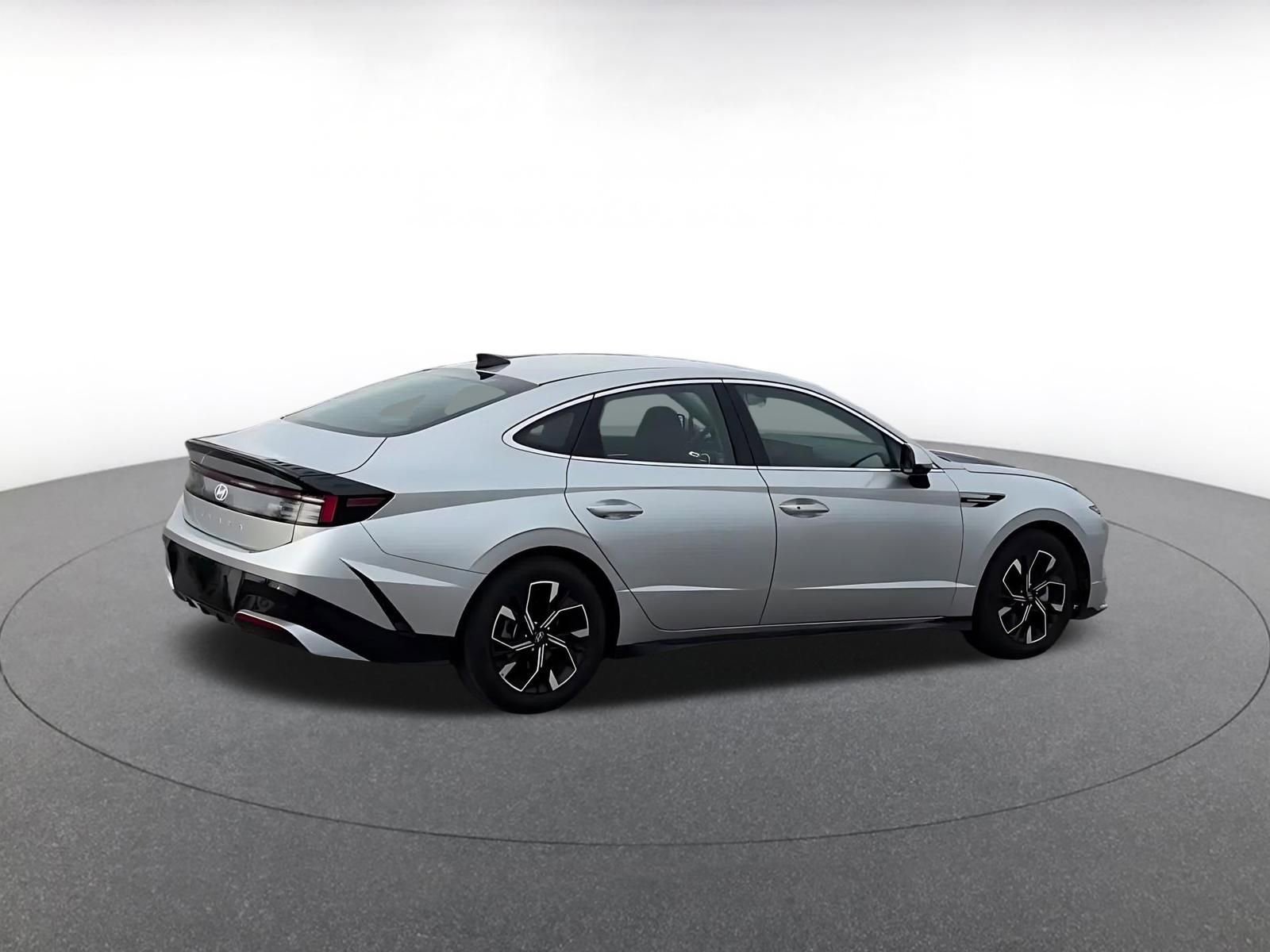 Thumbnail: 2025 Hyundai Sonata - 15