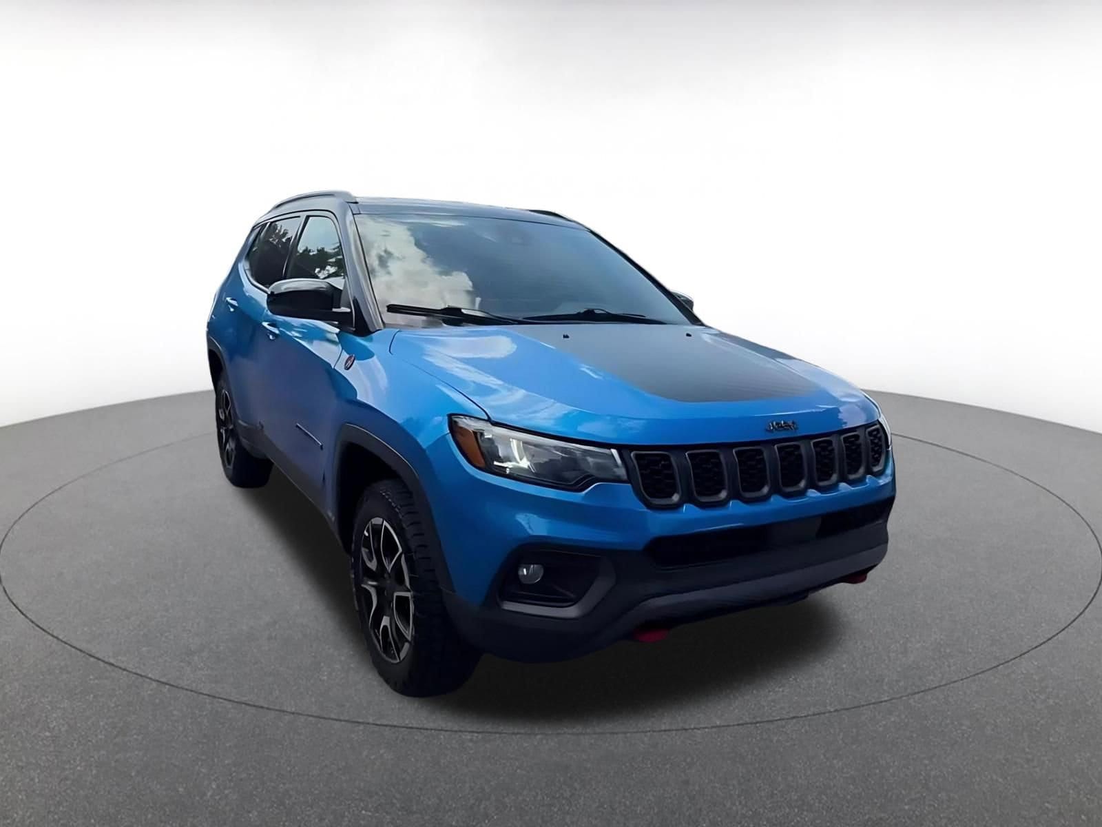 Thumbnail: 2025 Jeep Compass - 3