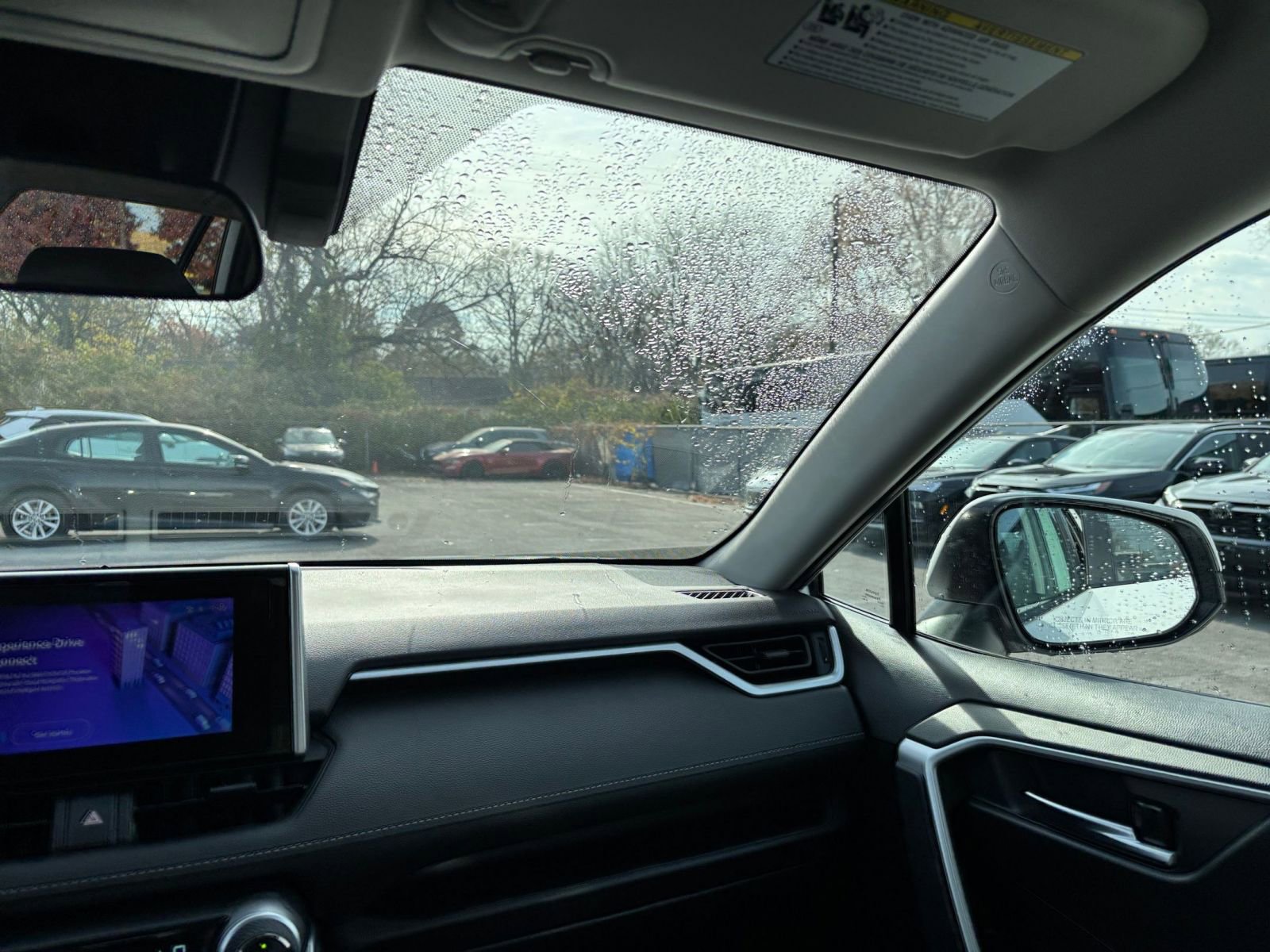 Thumbnail: 2025 Toyota RAV4 - 35