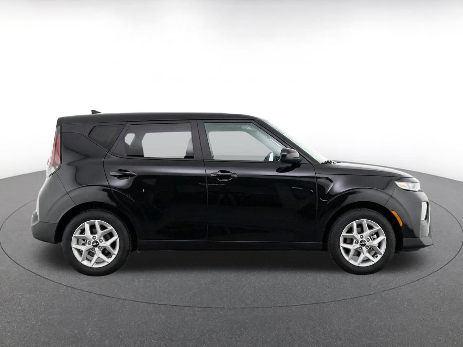 Thumbnail: 2025 Kia Soul - 14