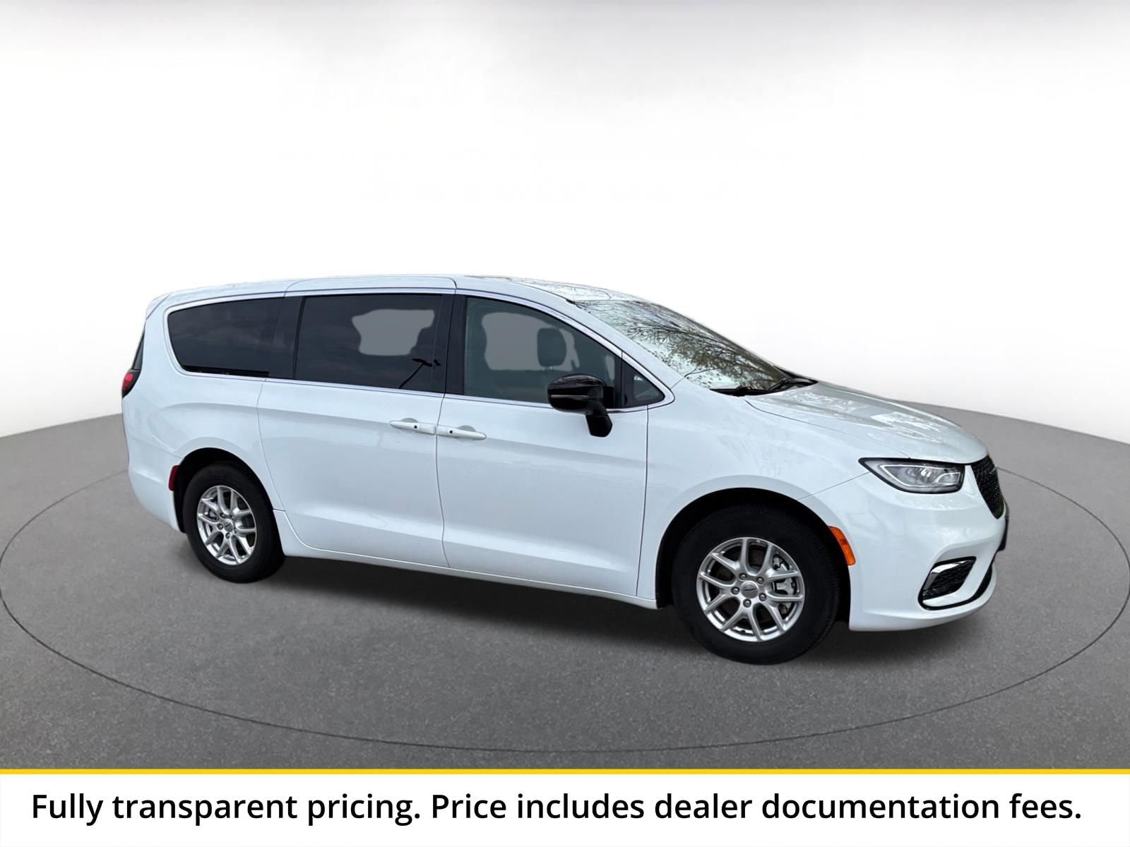 Thumbnail: 2025 Chrysler Pacifica - 1