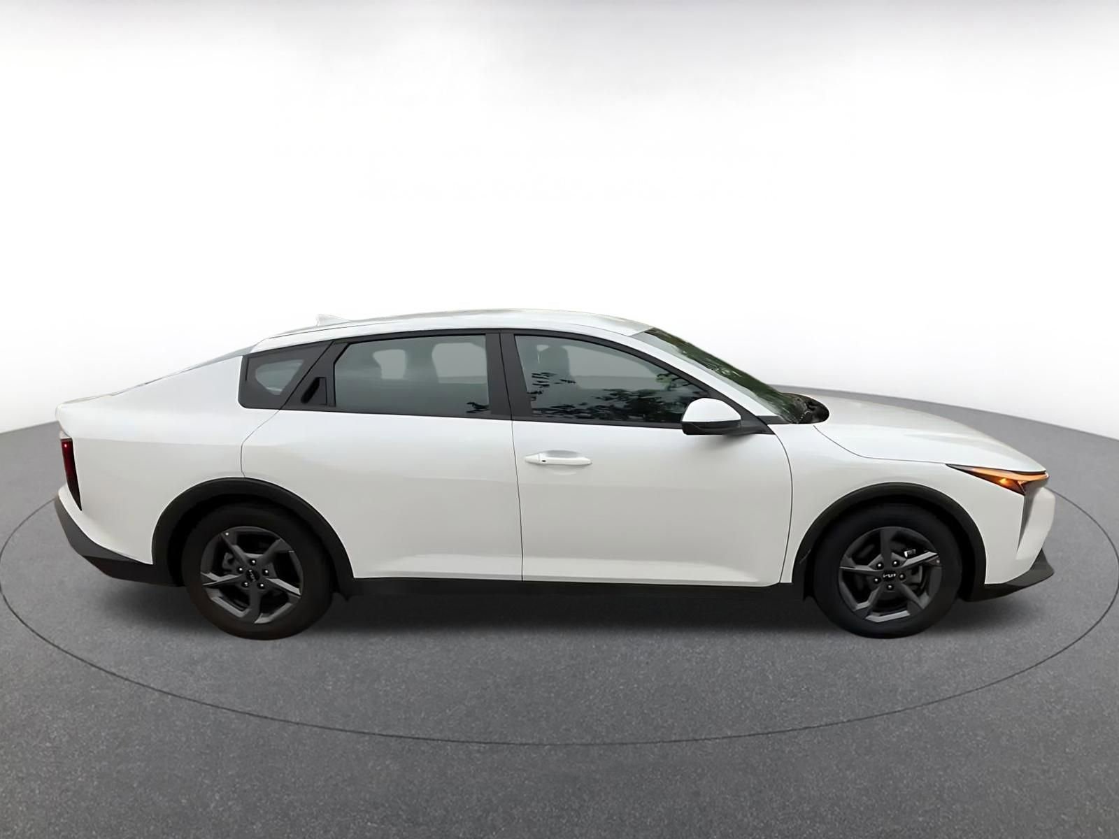 Thumbnail: 2025 Kia K4 - 16