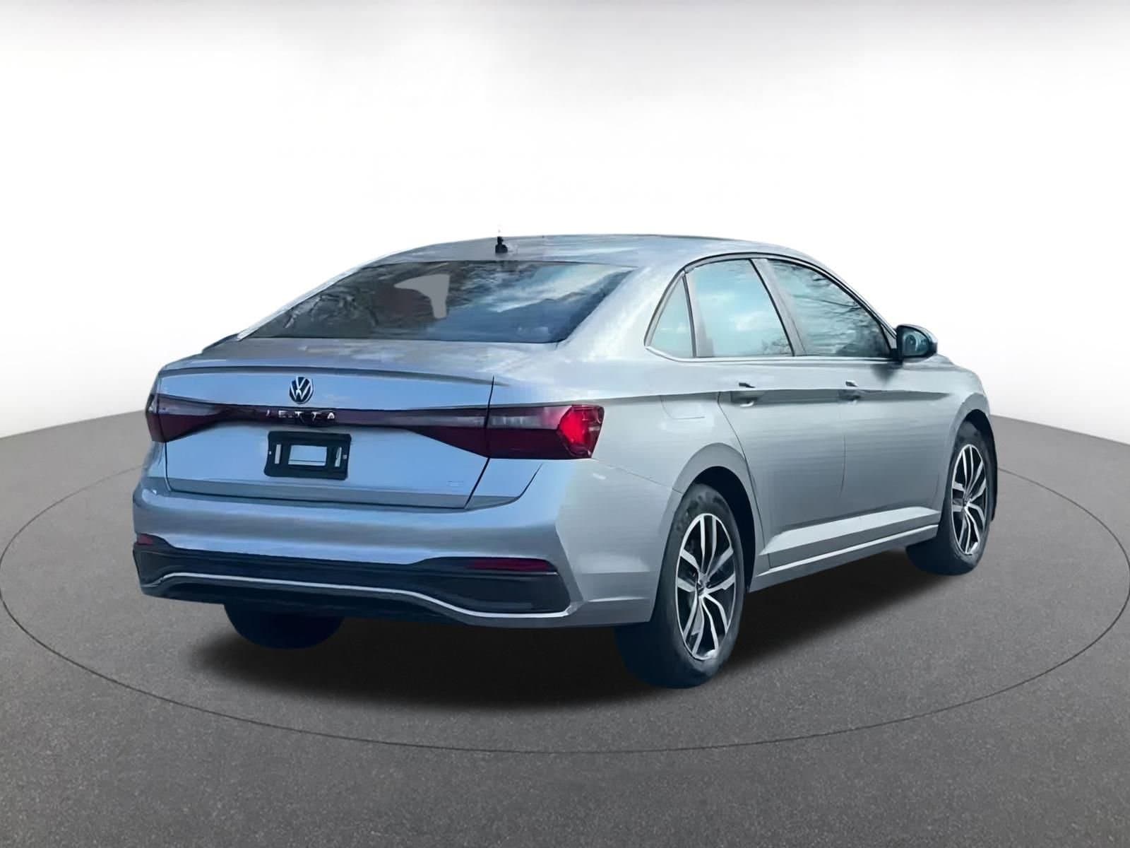 Thumbnail: 2025 Volkswagen Jetta - 14