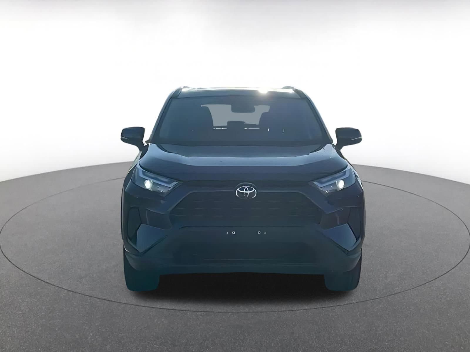 Thumbnail: 2025 Toyota RAV4 - 3