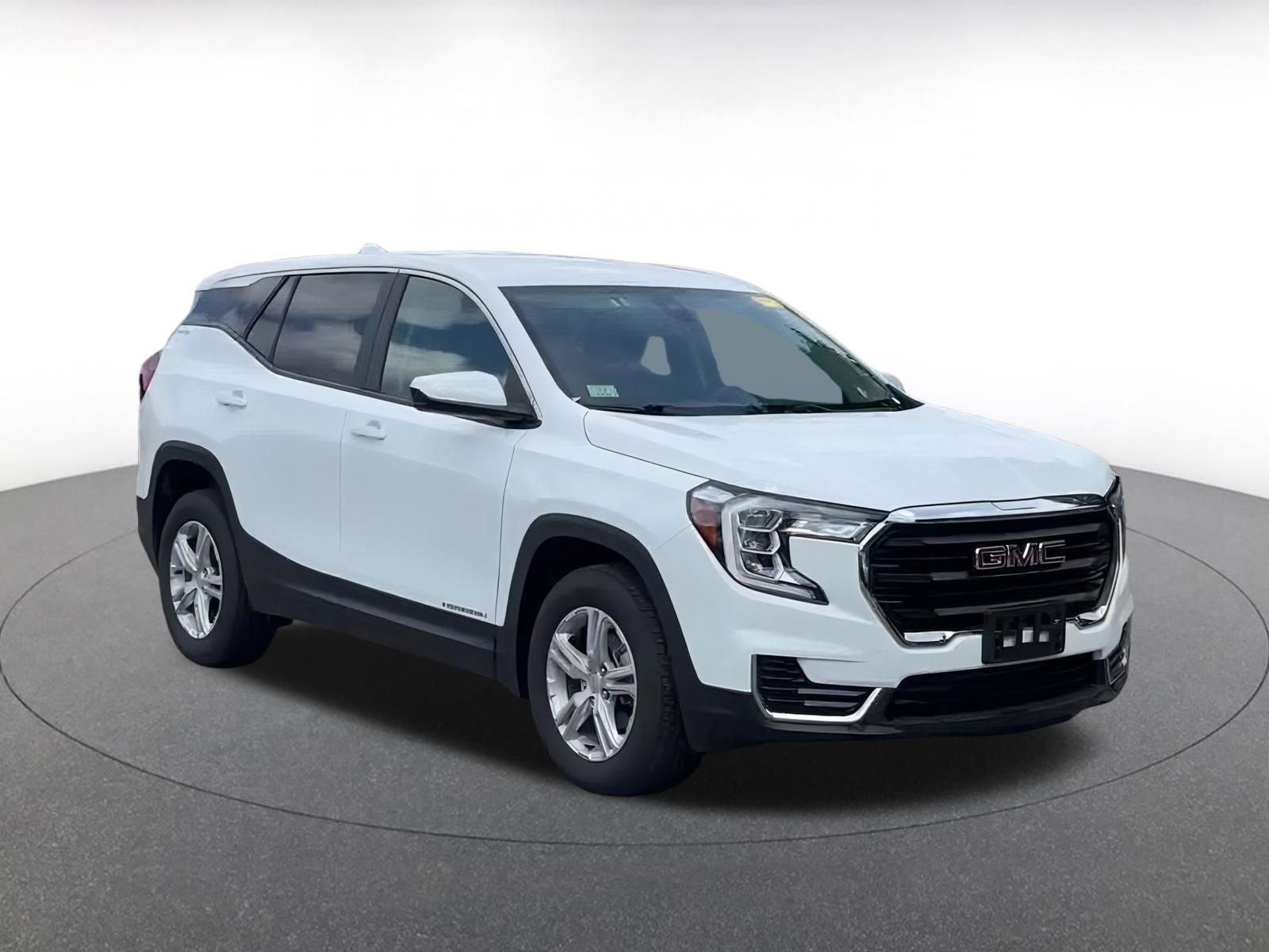 Thumbnail: 2024 GMC Terrain - 3