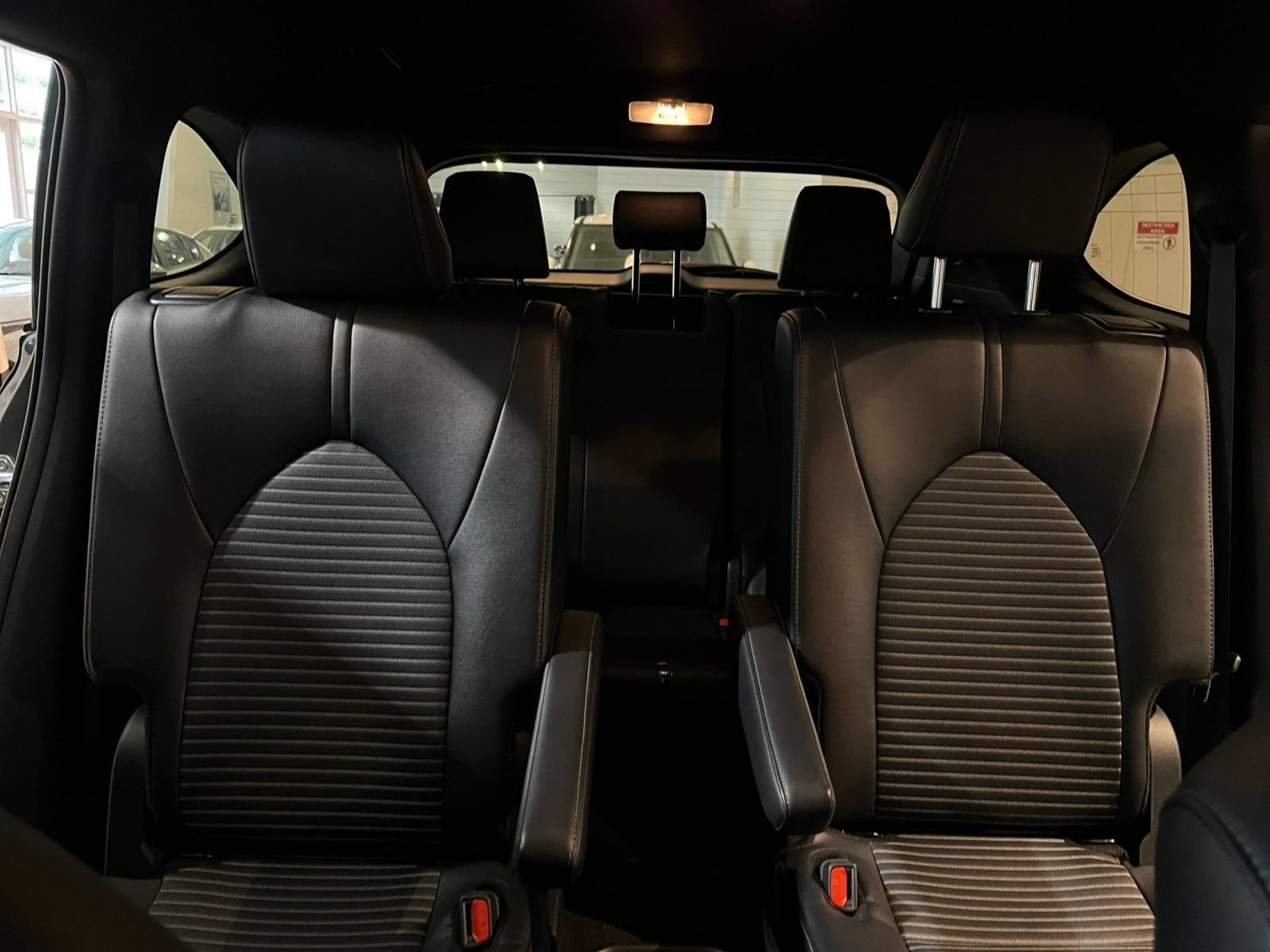 2025 Toyota Highlander 41