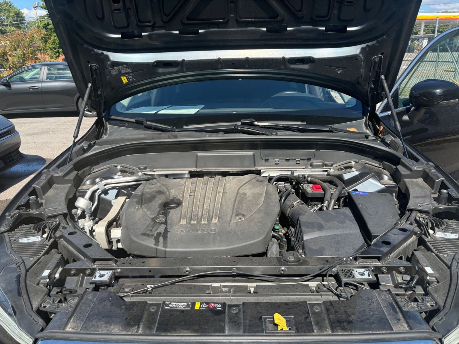 Thumbnail: 2023 Volvo XC60 - 31