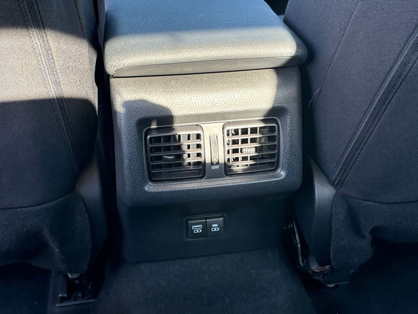 Thumbnail: 2025 Toyota Camry - 23