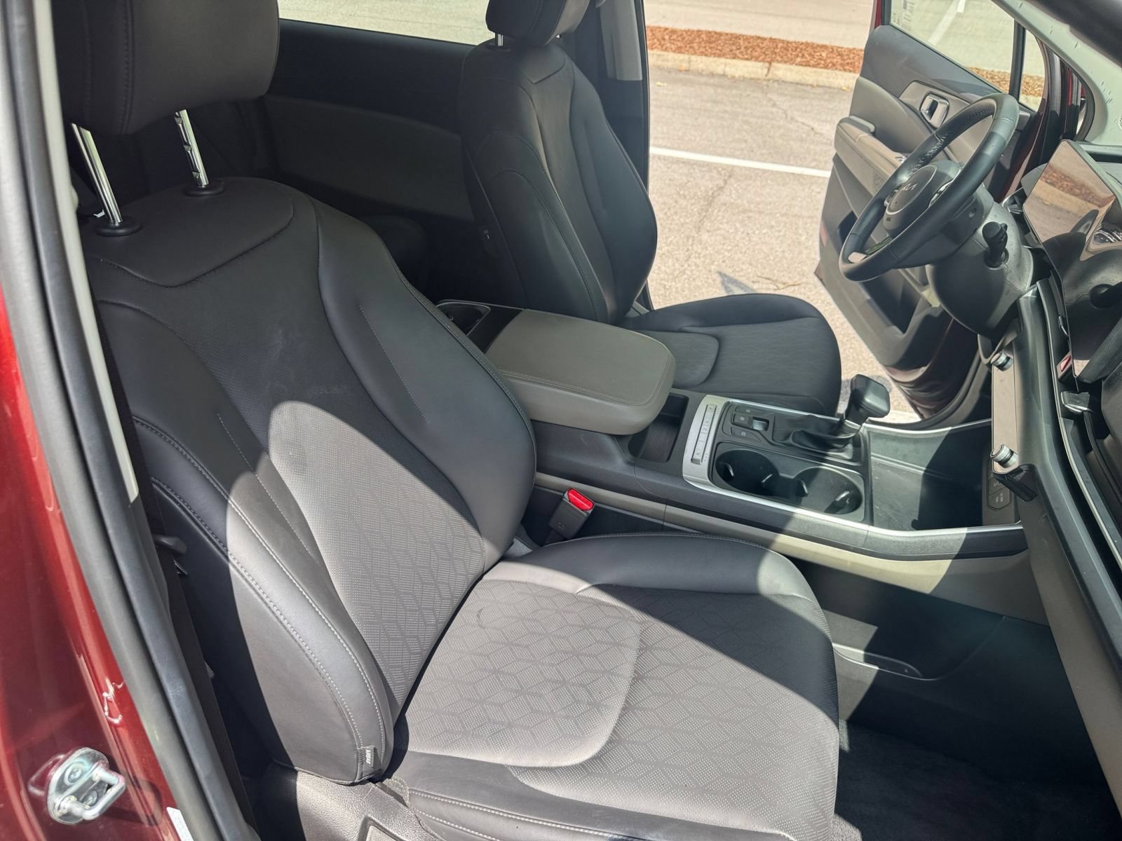 Thumbnail: 2026 Kia Carnival - 34