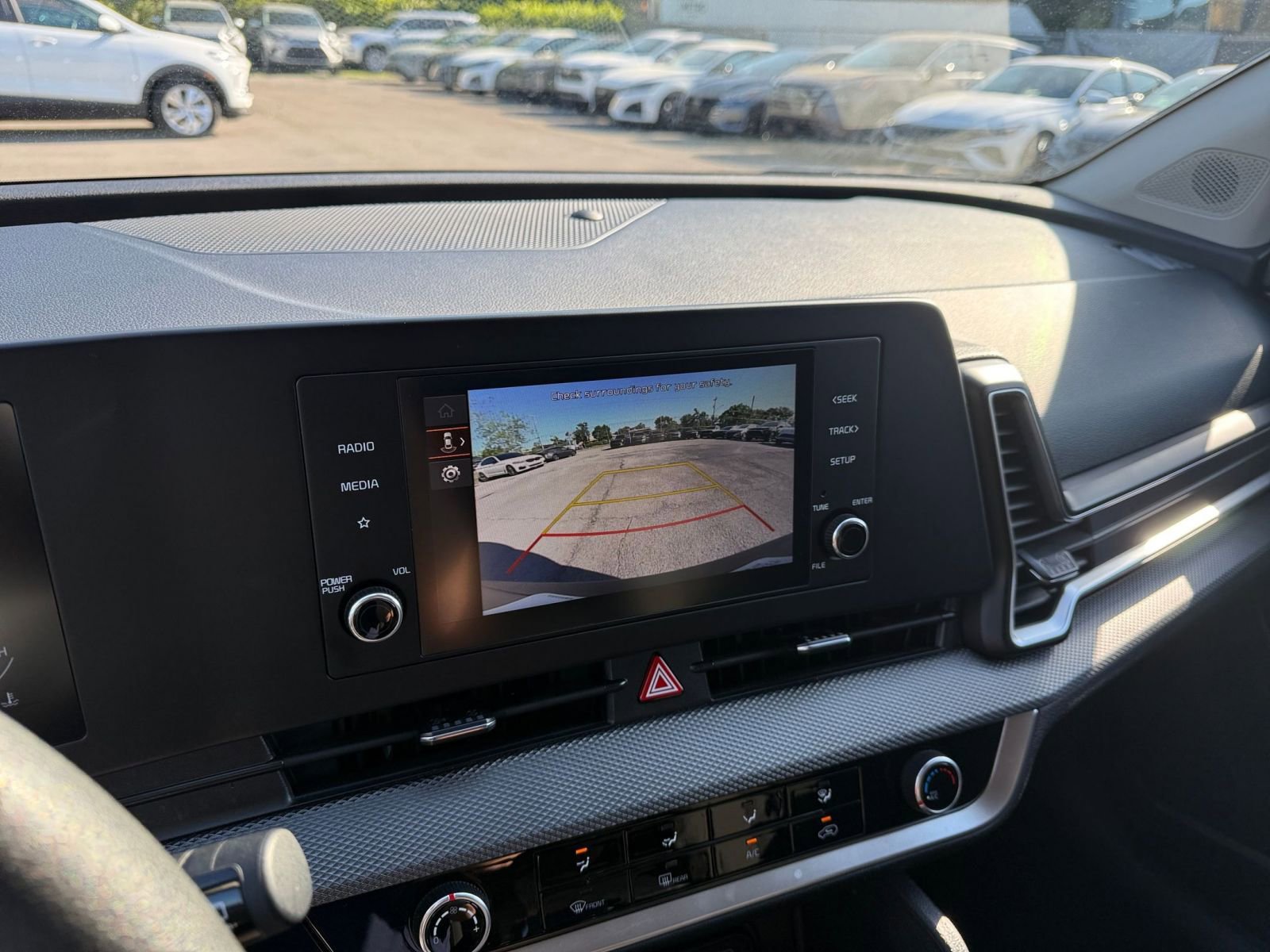 Thumbnail: 2025 Kia Sportage - 23