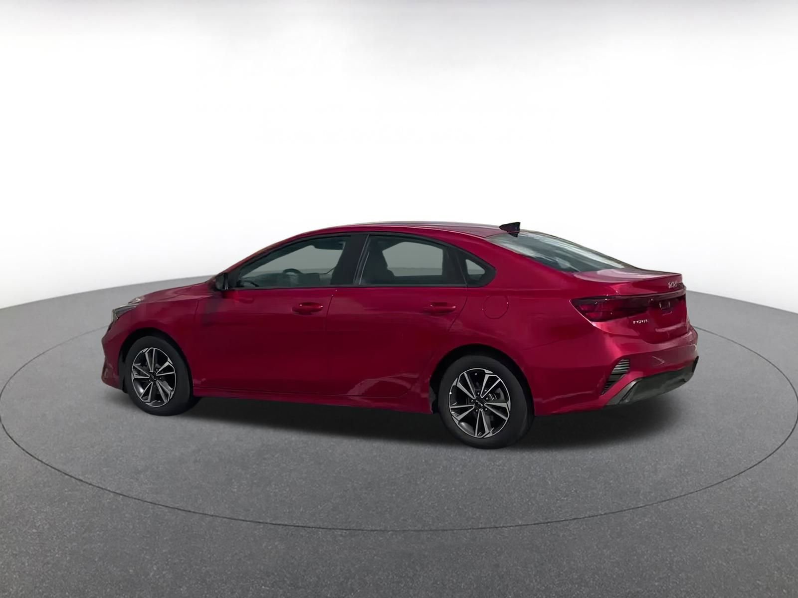 Thumbnail: 2024 Kia Forte - 8