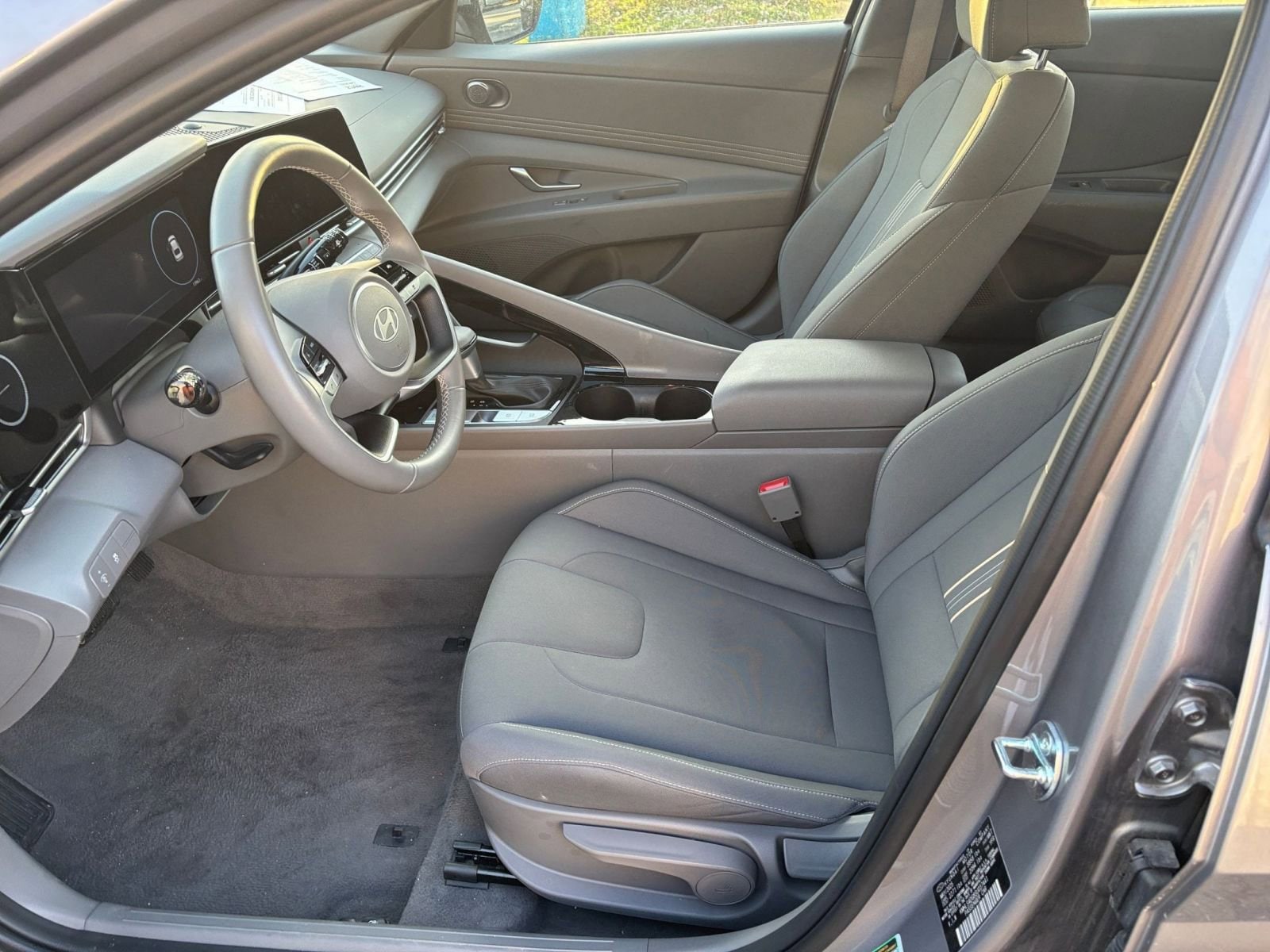 Thumbnail: 2025 Hyundai Elantra - 27