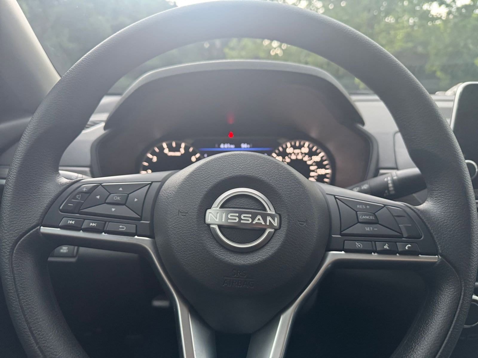 Thumbnail: 2025 Nissan Altima - 28