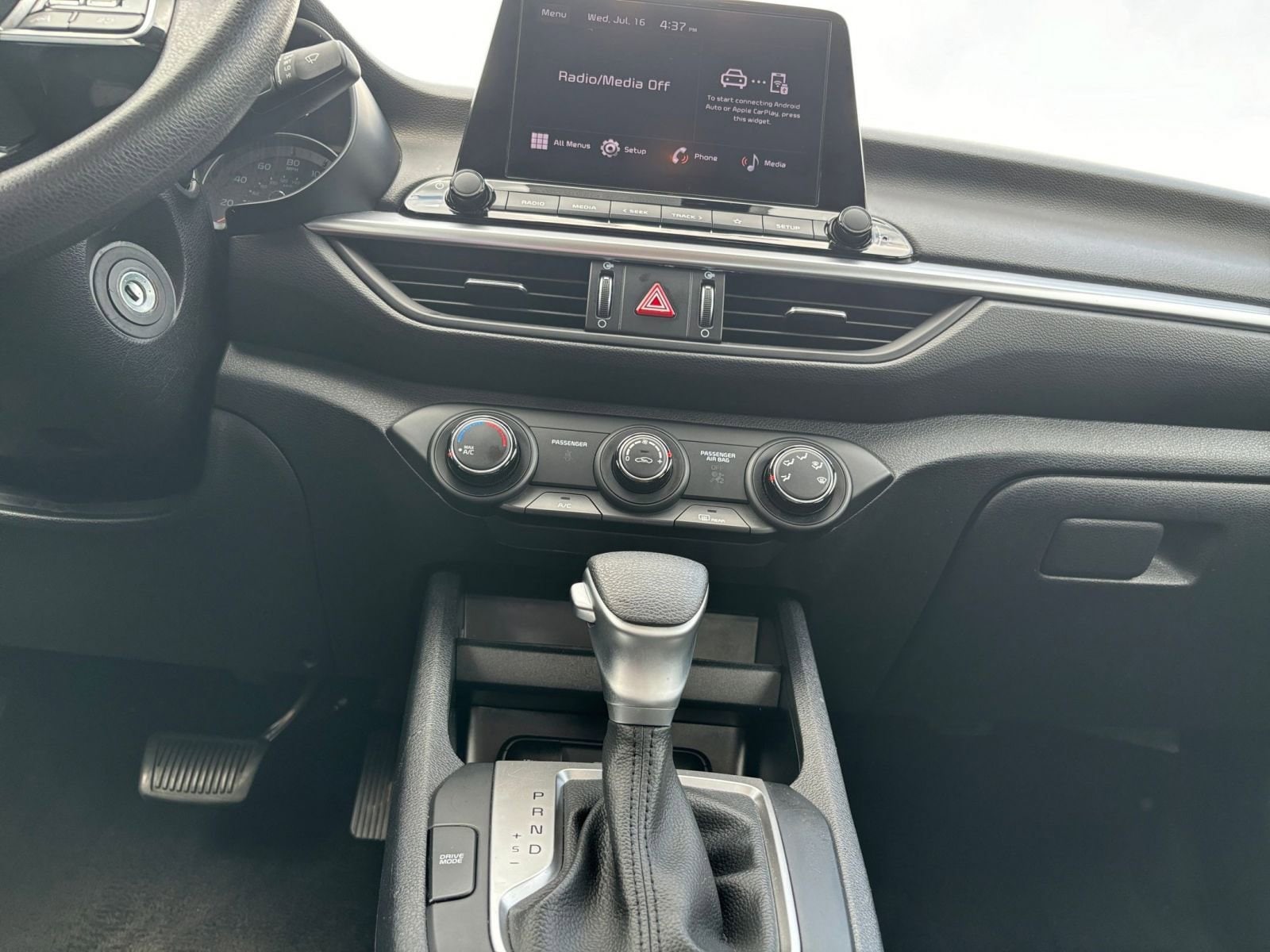 Thumbnail: 2024 Kia Forte - 18