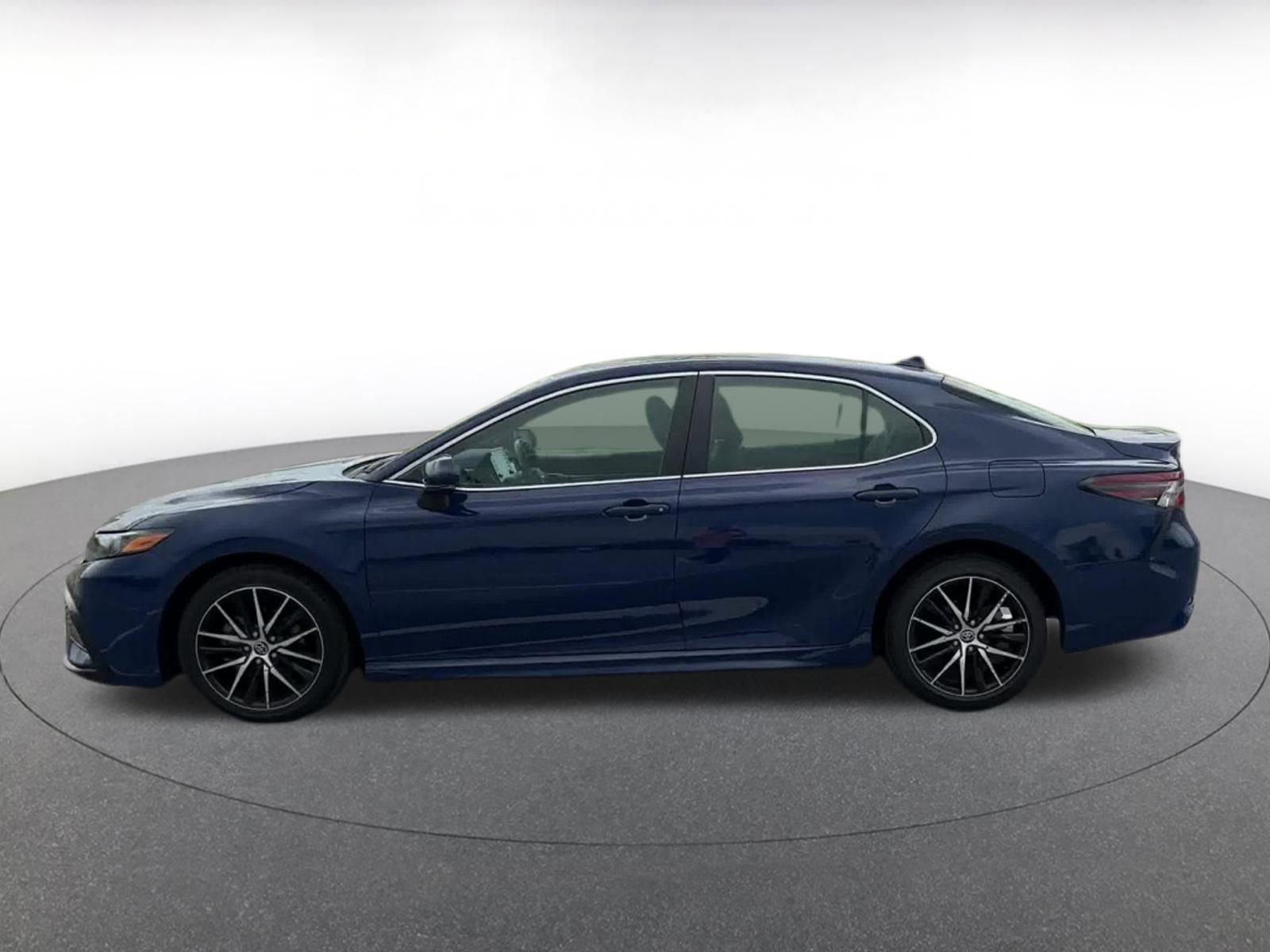 Thumbnail: 2024 Toyota Camry - 8