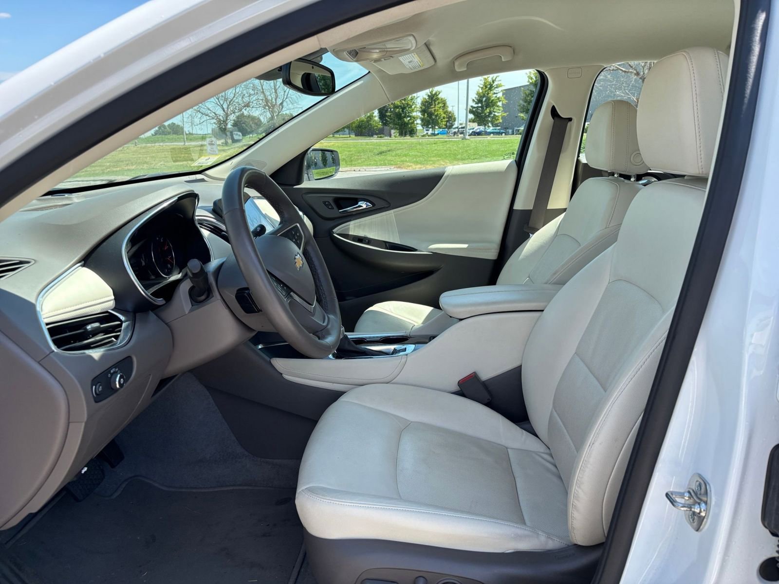 Thumbnail: 2024 Chevrolet Malibu - 27