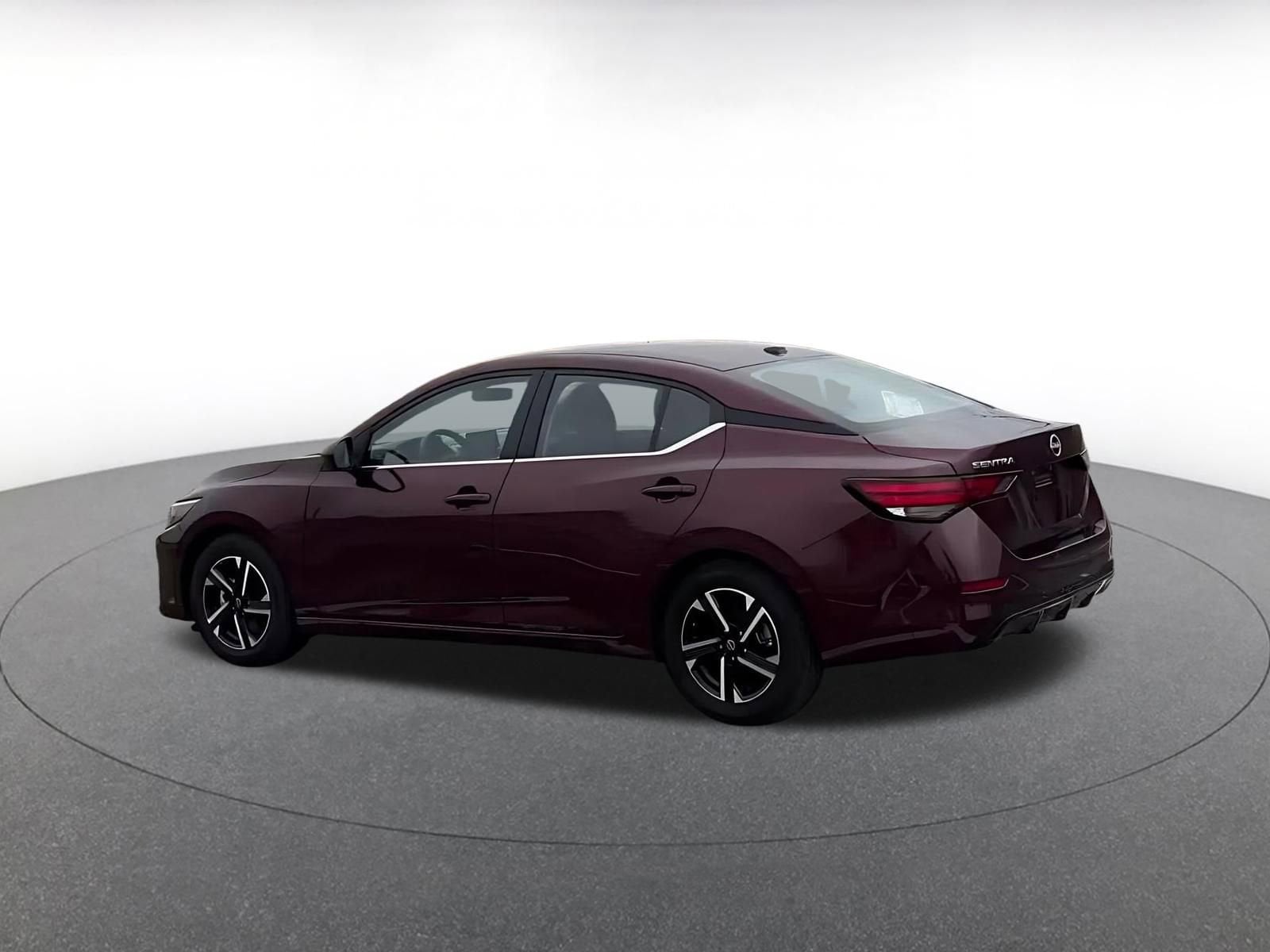 Thumbnail: 2025 Nissan Sentra - 10