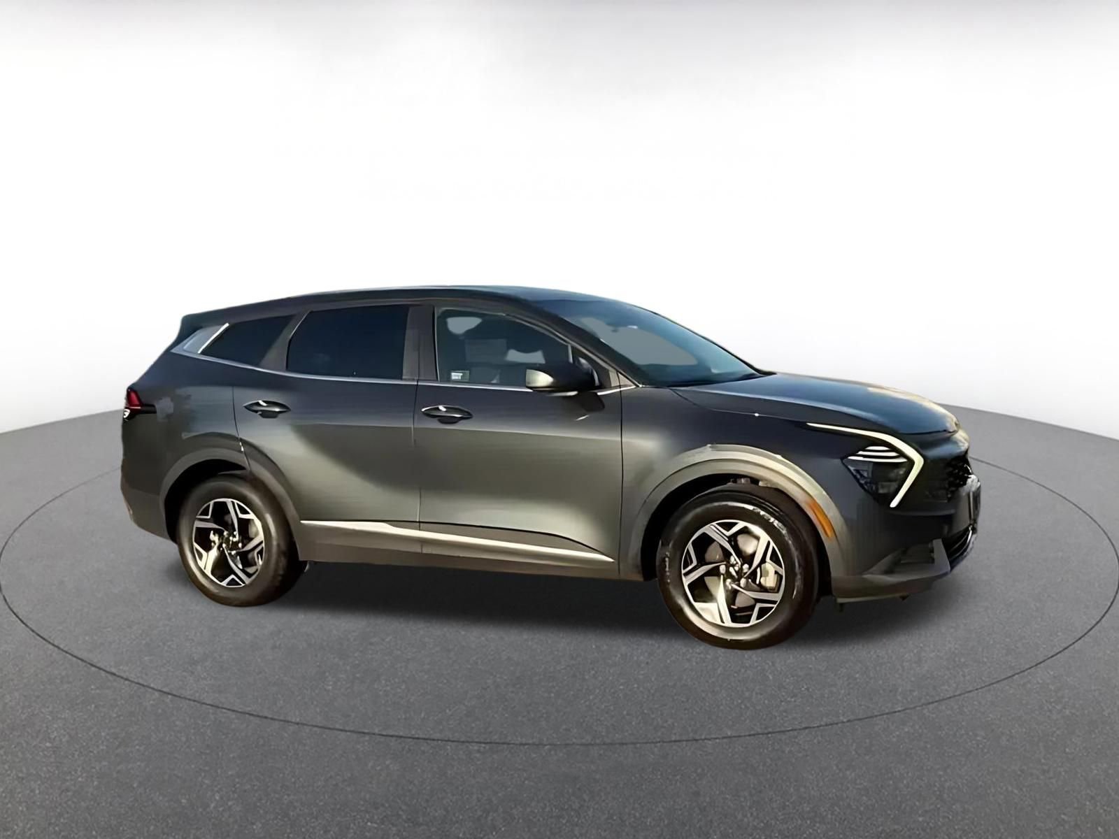 Thumbnail: 2024 Kia Sportage - 2