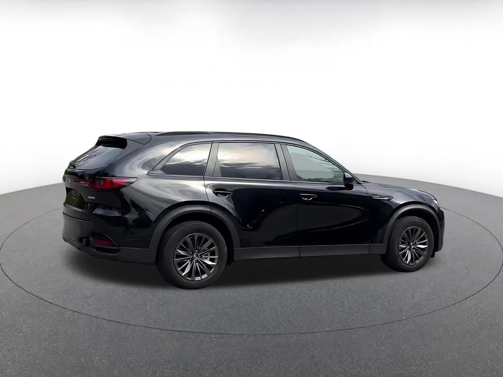 Thumbnail: 2025 Mazda CX-70 - 15