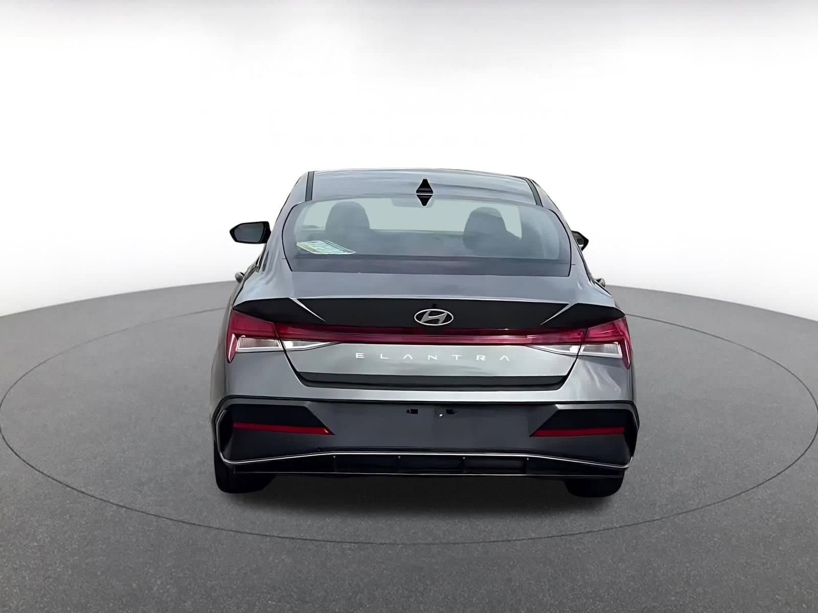 Thumbnail: 2025 Hyundai Elantra - 12