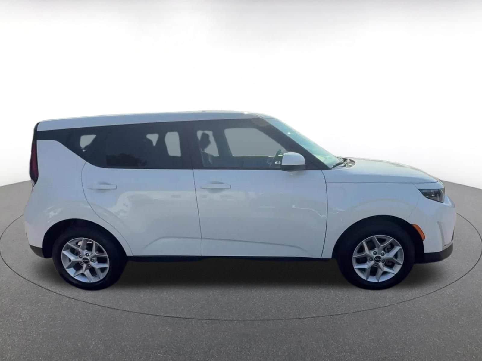 Thumbnail: 2025 Kia Soul - 16