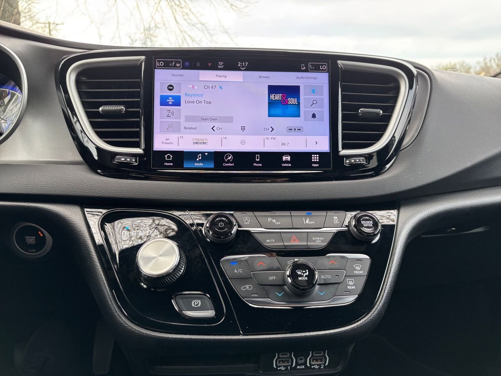 Thumbnail: 2025 Chrysler Pacifica - 17