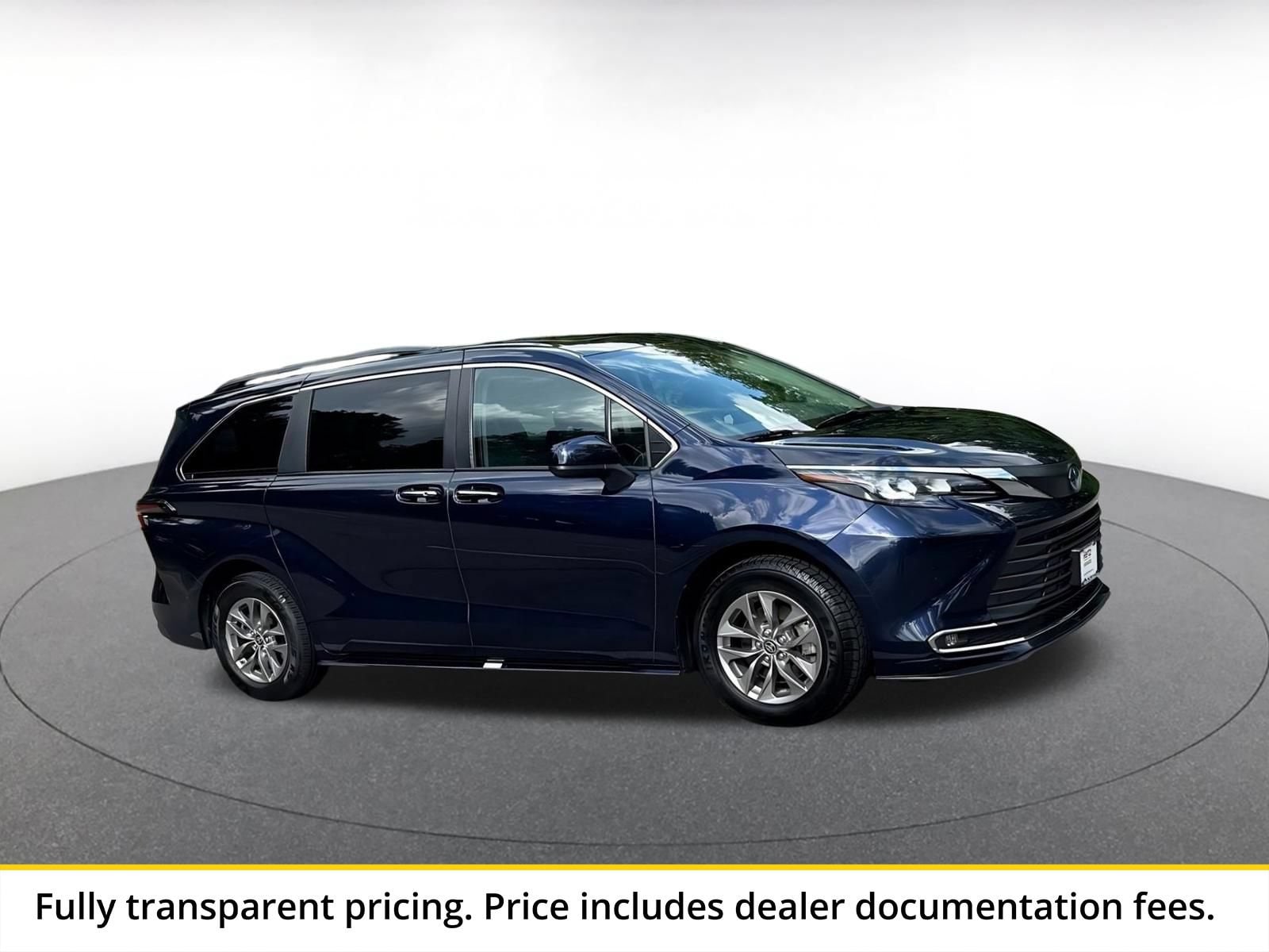 Thumbnail: 2024 Toyota Sienna - 1