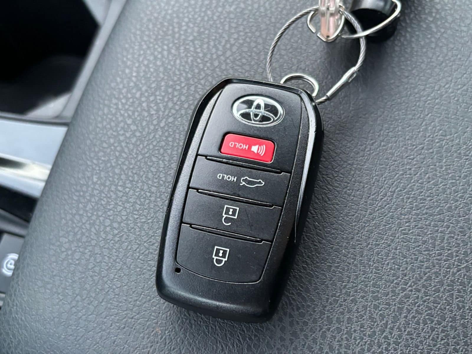 Thumbnail: 2025 Toyota Camry - 22